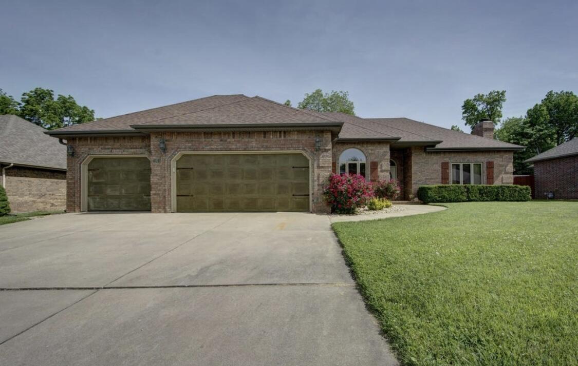 Photo 2 - Residential for sale – 3165 E Topping Circle  Springfield, MO