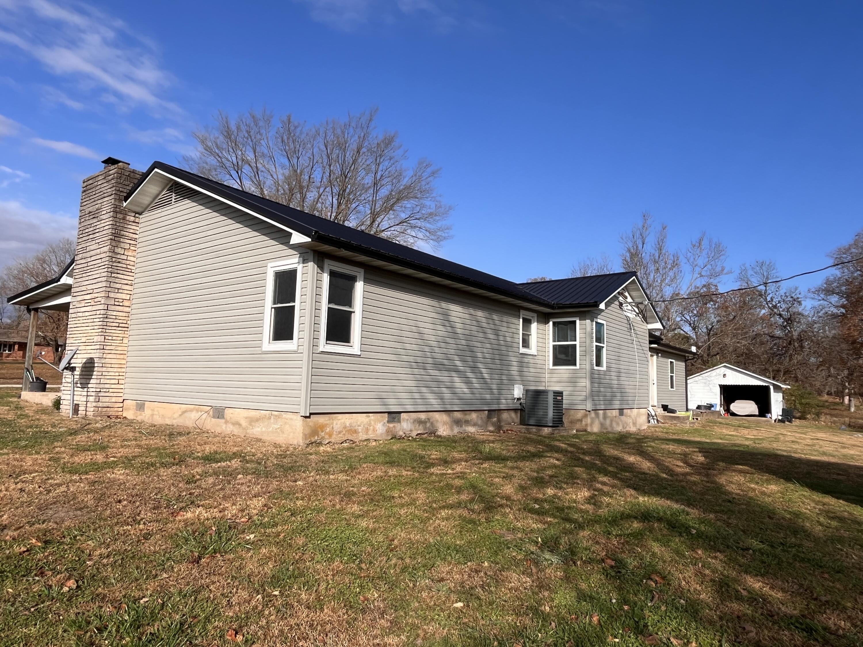 Photo 44 - Residential for sale – 850  Oo Highway   Thayer, MO