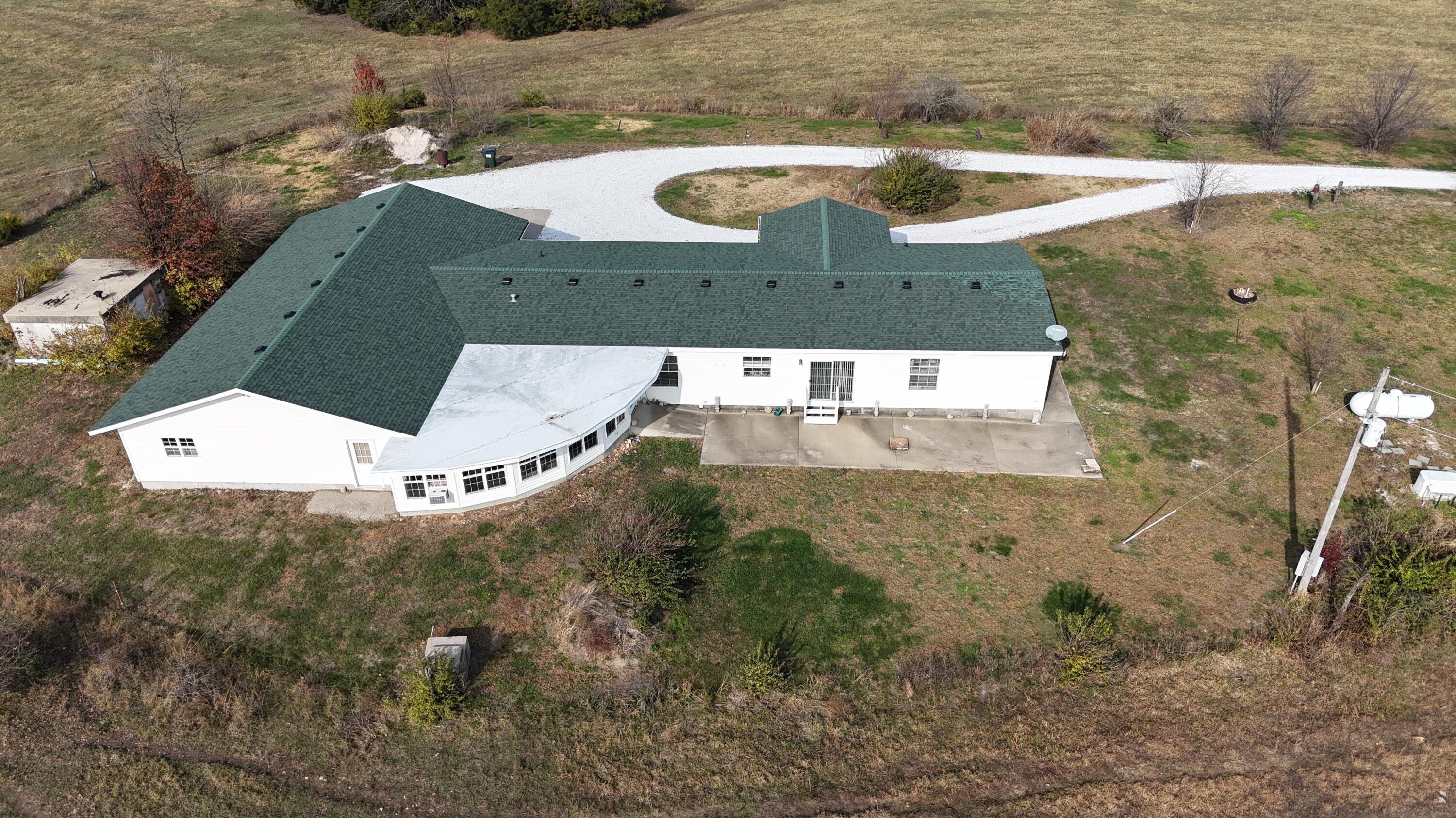 Photo 57 - Farm for sale – 1672 E 355th Road  Bolivar, MO