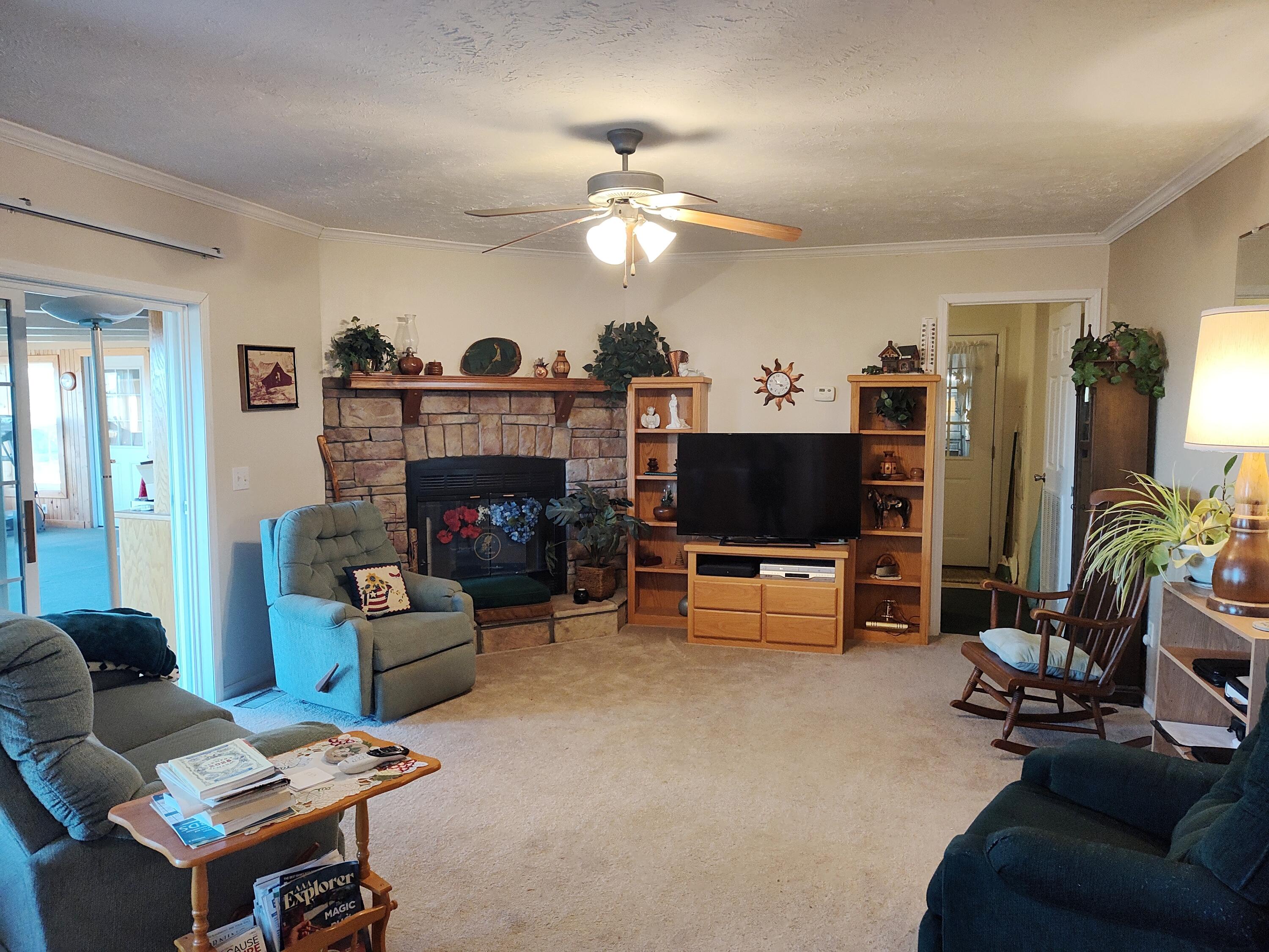 Photo 31 - Farm for sale – 1672 E 355th Road  Bolivar, MO