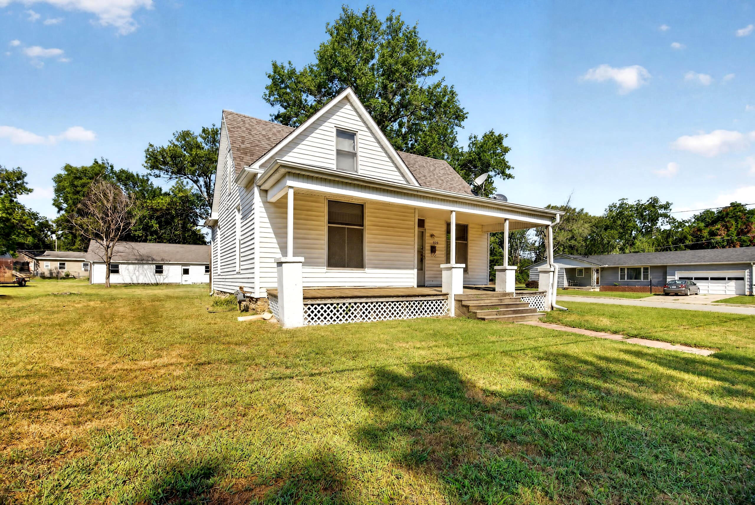 Photo 4 - Residential for sale – 939 N Lynn Street  Nevada, MO