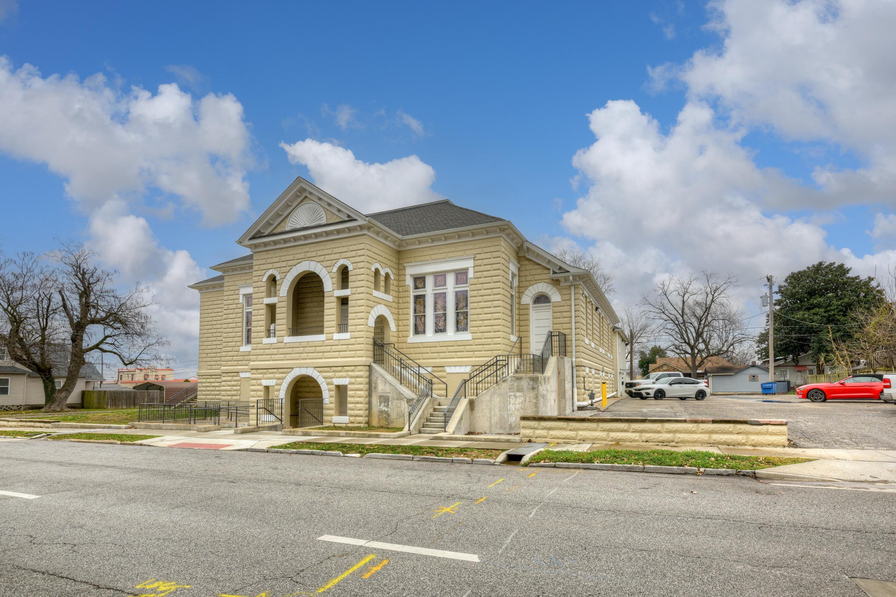 Photo 2 - Commercial Sale for sale – 1601 S Wall Avenue  Joplin, MO