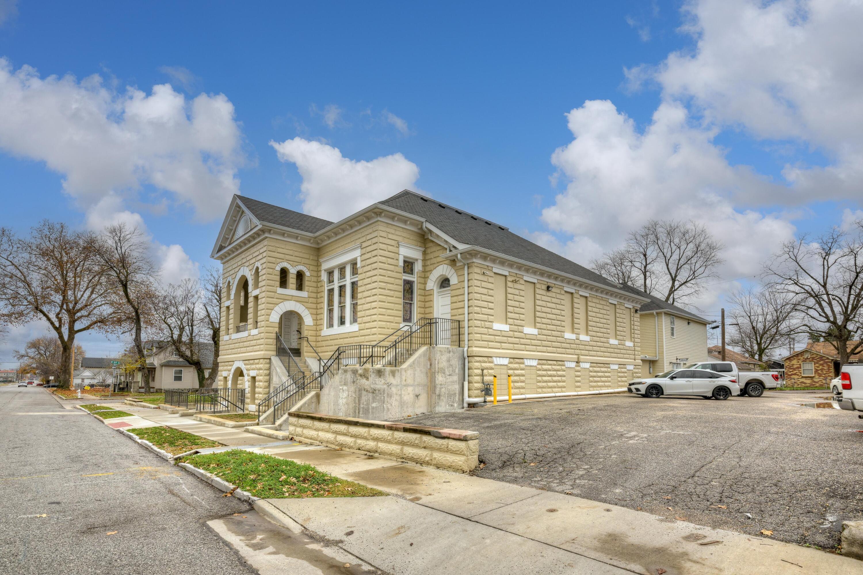 Commercial Sale for sale – 1601 S Wall Avenue  Joplin, MO