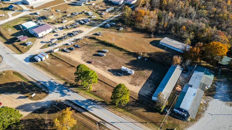 Photo 6 - Commercial Sale for sale – 17  Mcnabb Drive  Theodosia, MO