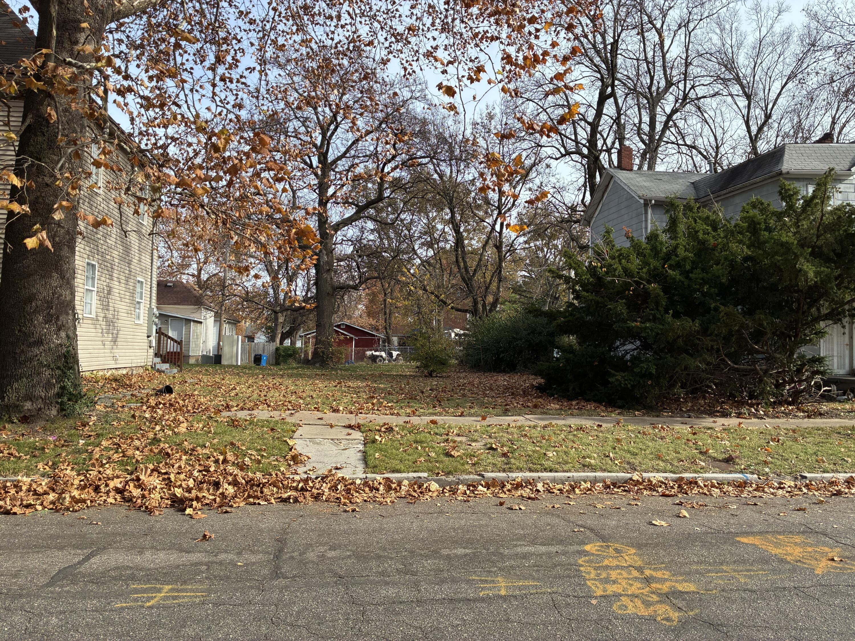 Land for sale – 807 S Jackson Avenue  Joplin, MO