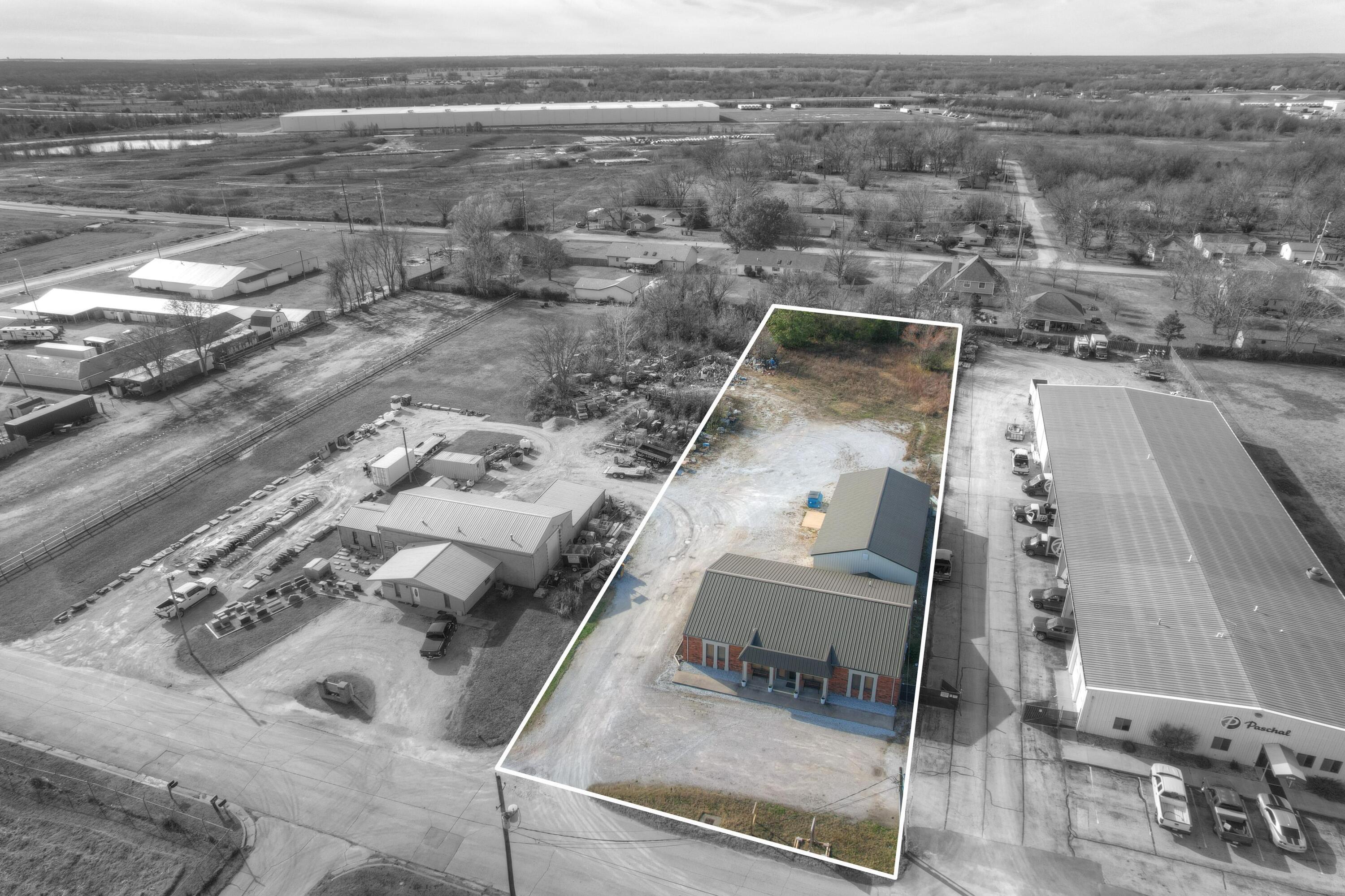 Photo 46 - Commercial Sale for sale – 2307  Missouri Avenue  Carthage, MO