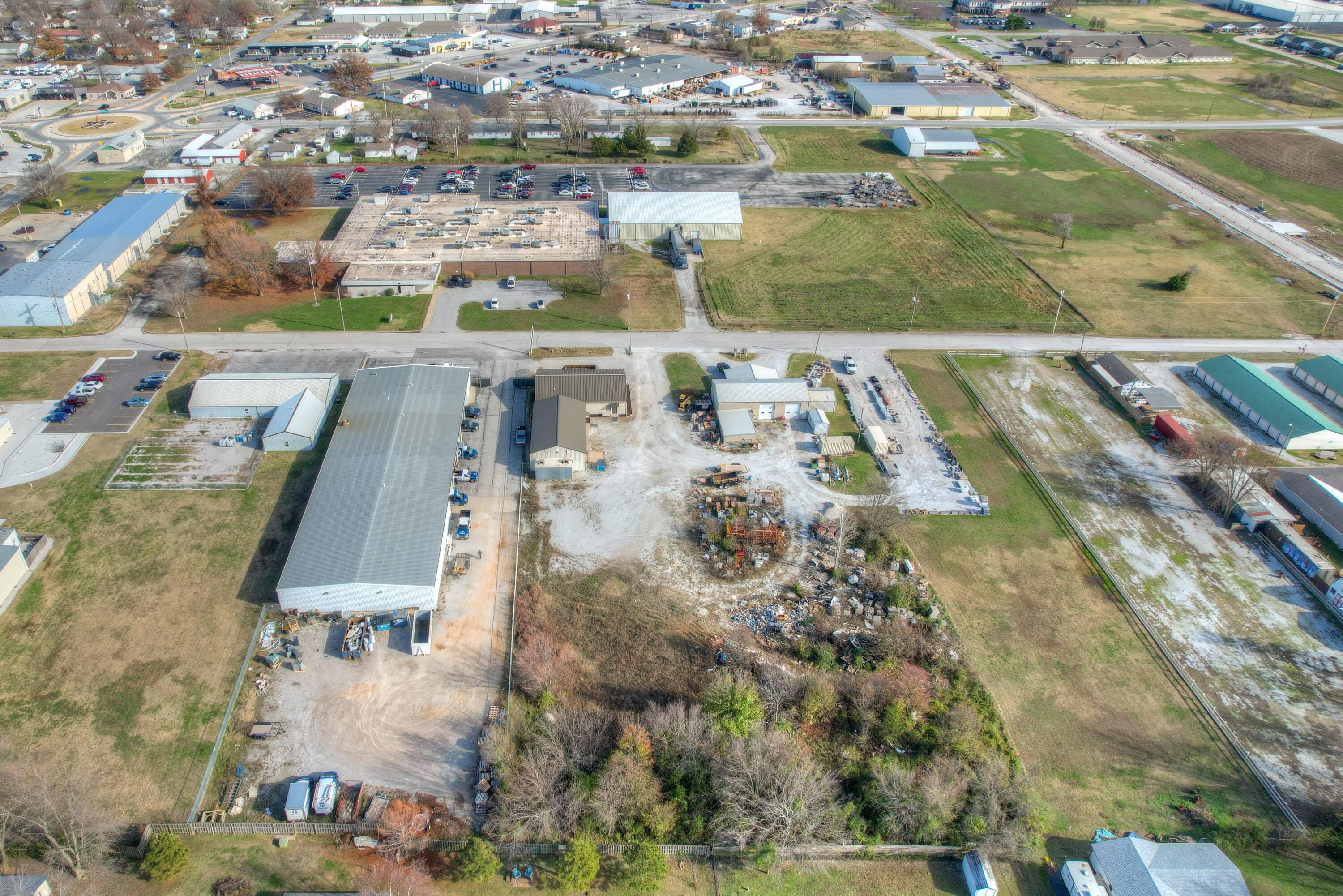 Photo 48 - Commercial Sale for sale – 2307  Missouri Avenue  Carthage, MO