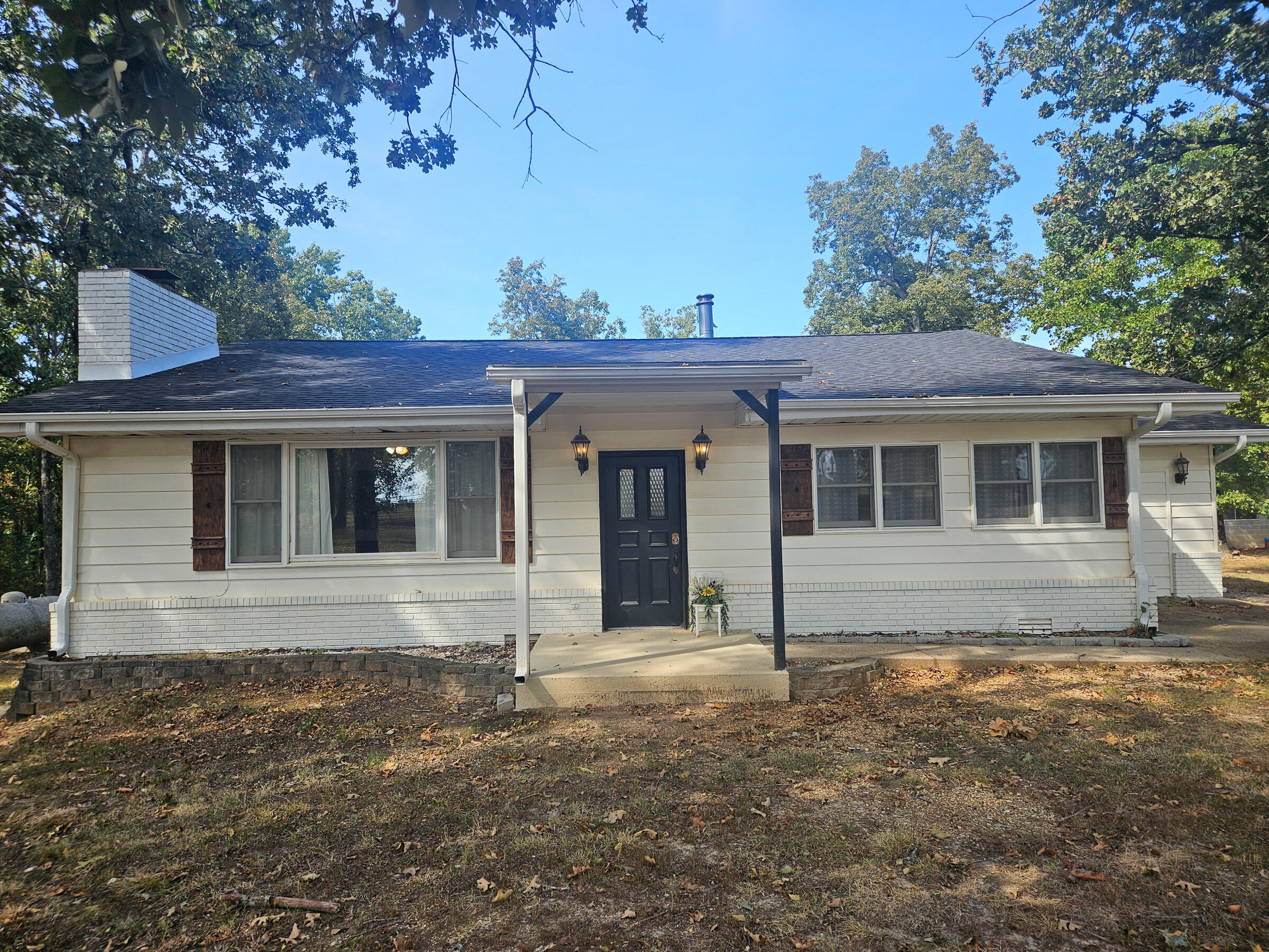 Photo 3 - Farm for sale – 21371  Howell Road   Mountain View, MO