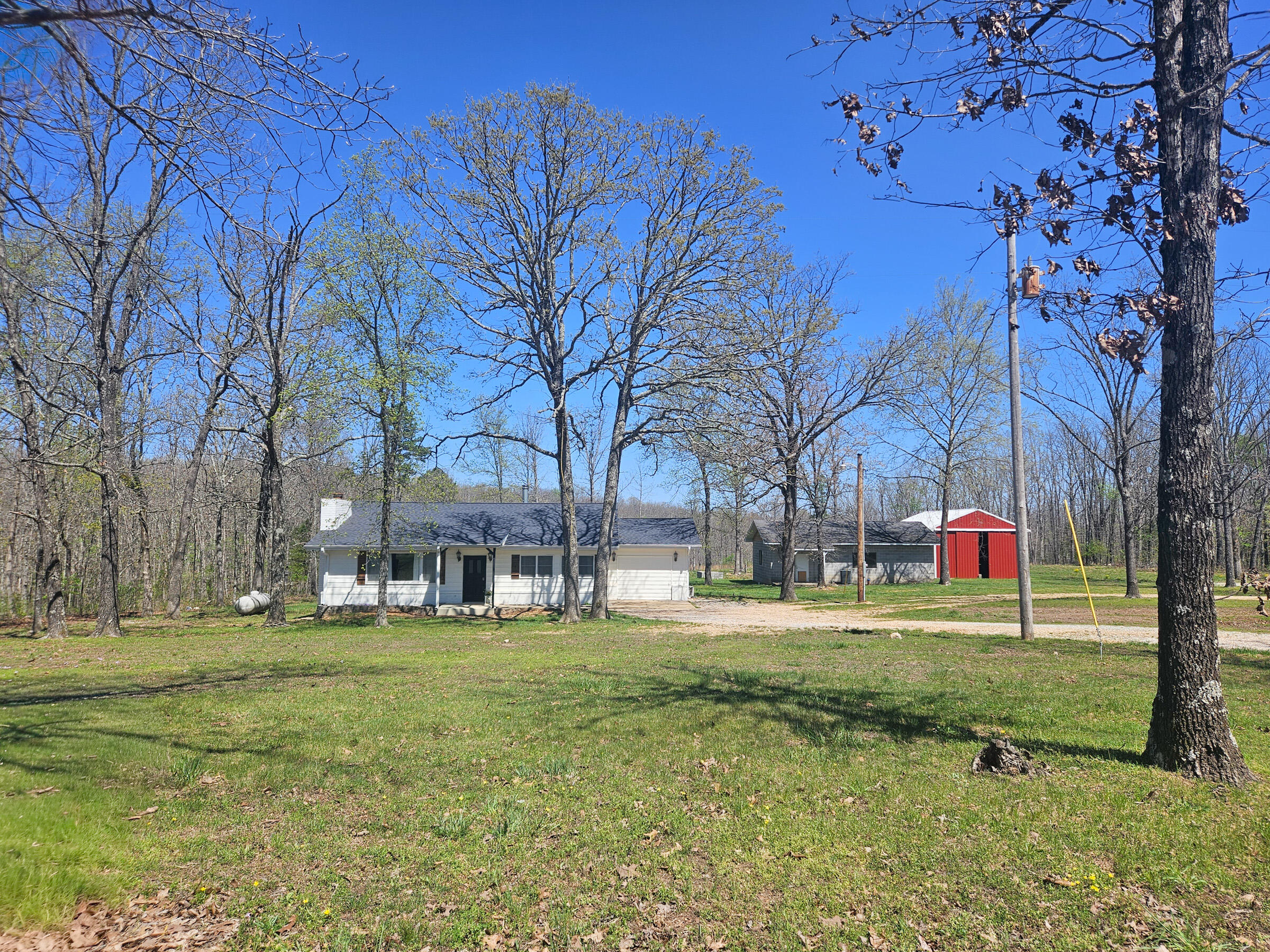 Photo 43 - Residential for sale – 21371  Howell Road   Mountain View, MO