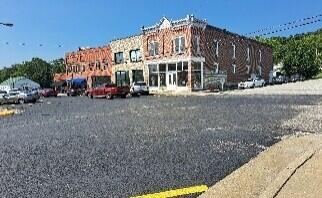 Photo 2 - Residential for sale – 103 S Main Street  Galena, MO