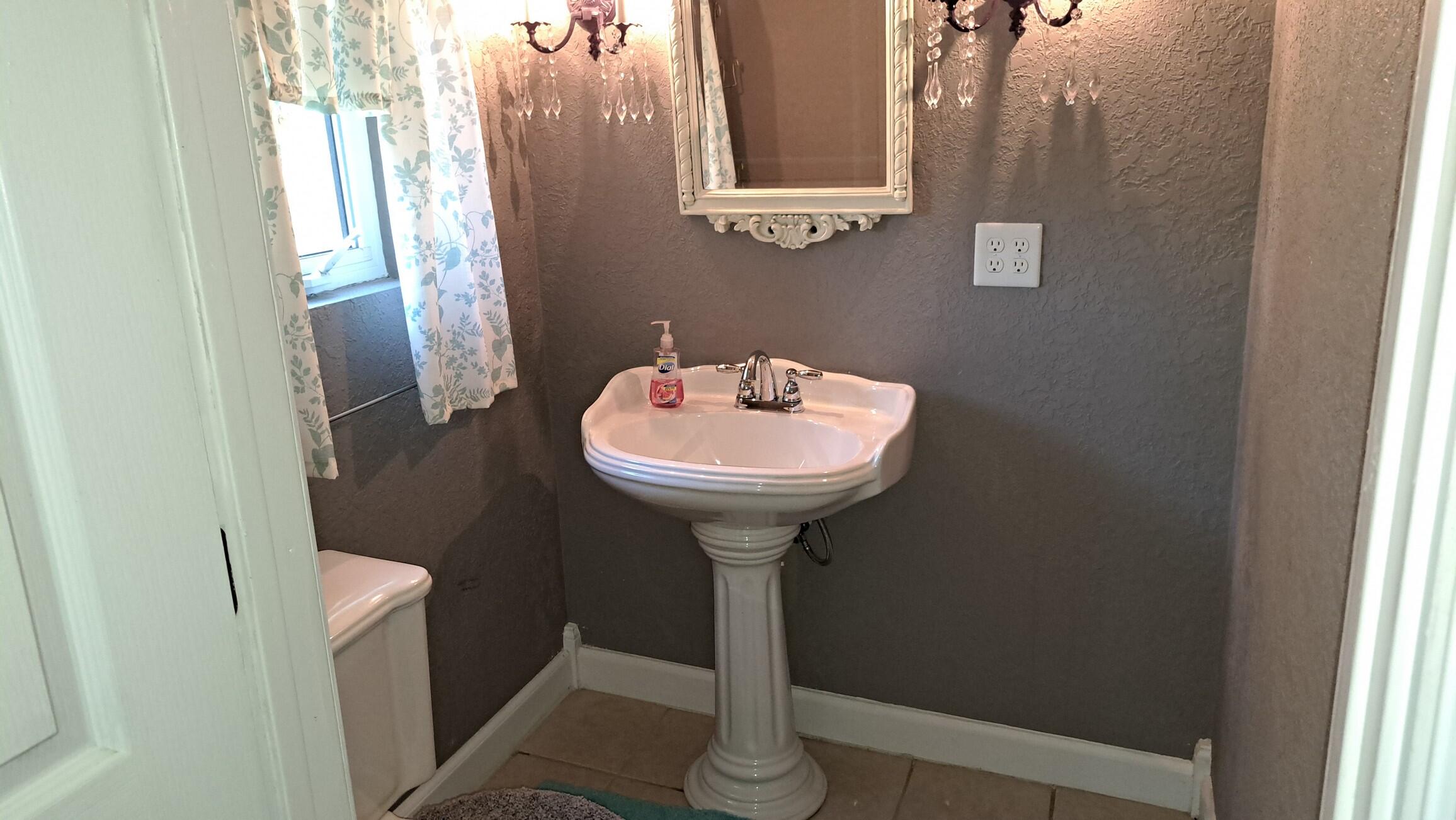 Photo 6 - Residential Lease for sale – 6271  Cedar Meadows Lane  Joplin, MO