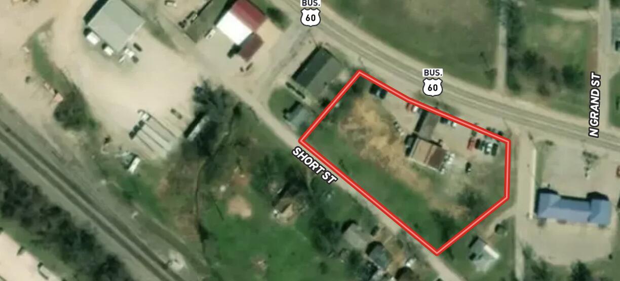 Photo 2 - Commercial Sale for sale – 608 E Main Street   Willow Springs, MO