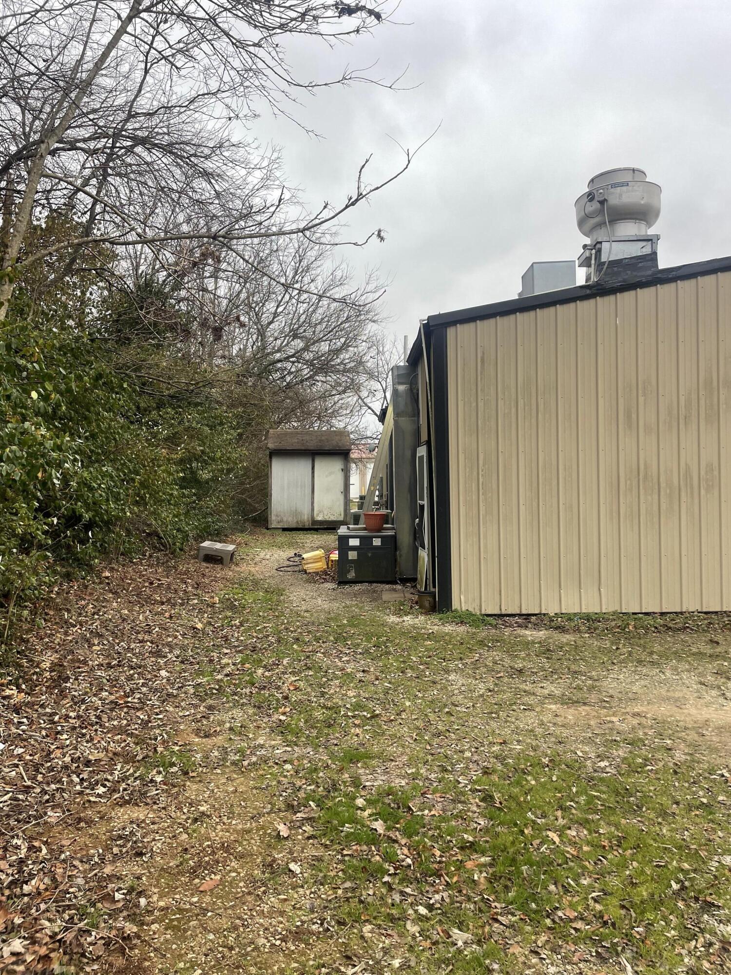 Photo 18 - Commercial Sale for sale – 395 & 397  Sale Barn Road   Cassville, MO