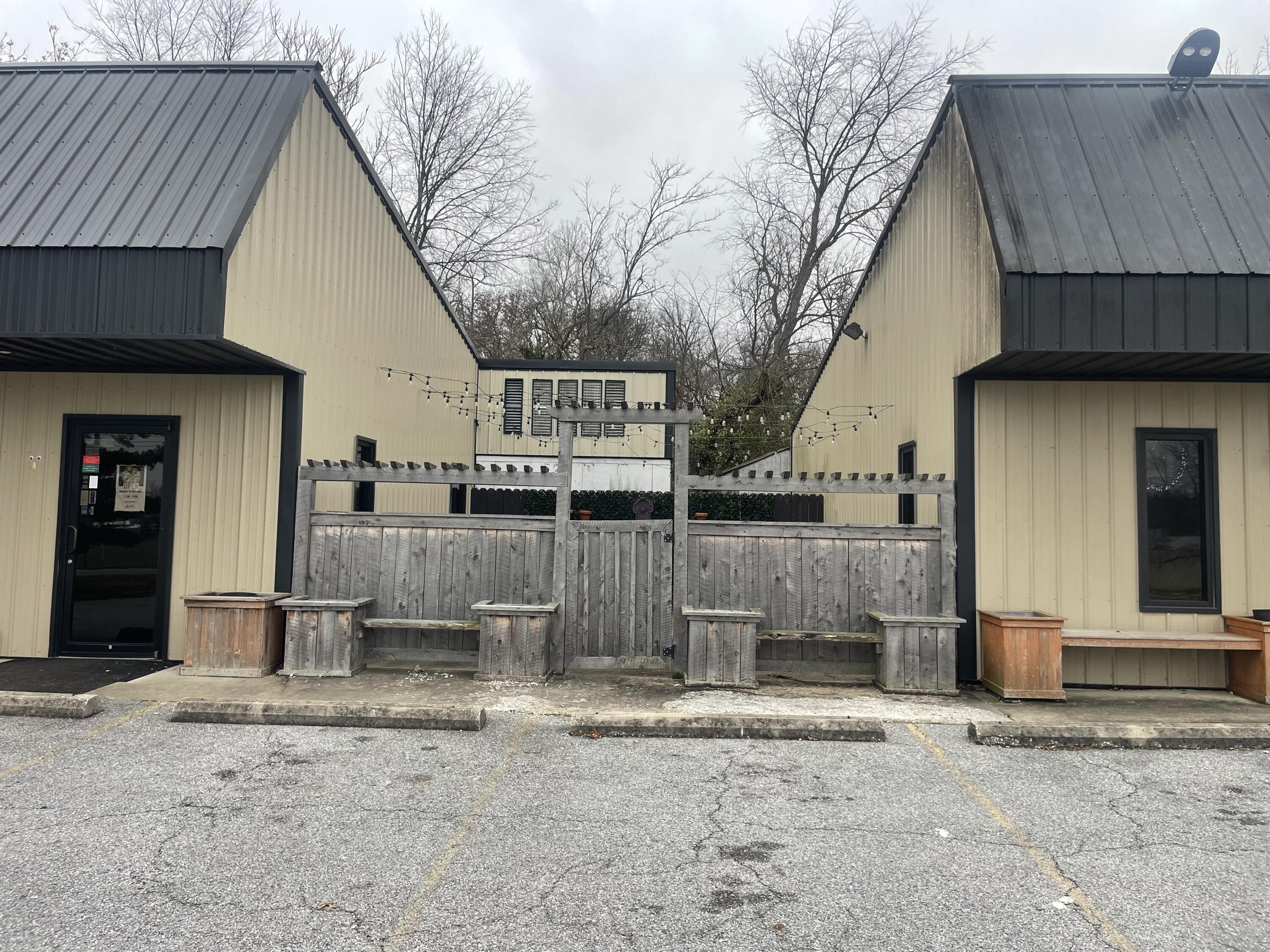 Photo 10 - Commercial Sale for sale – 395 & 397  Sale Barn Road   Cassville, MO
