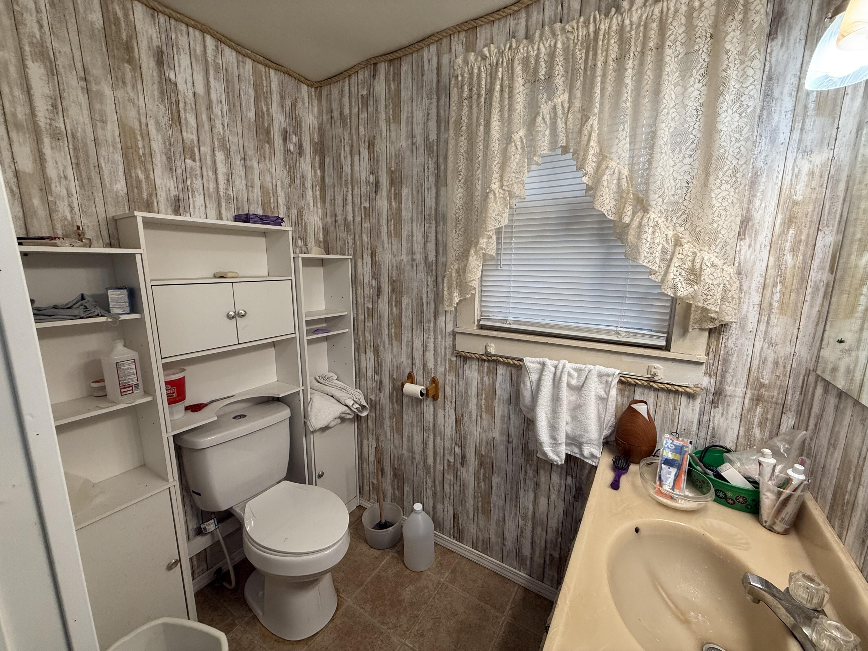 Photo 8 - Residential for sale – 504 W Maddux Street  Branson, MO
