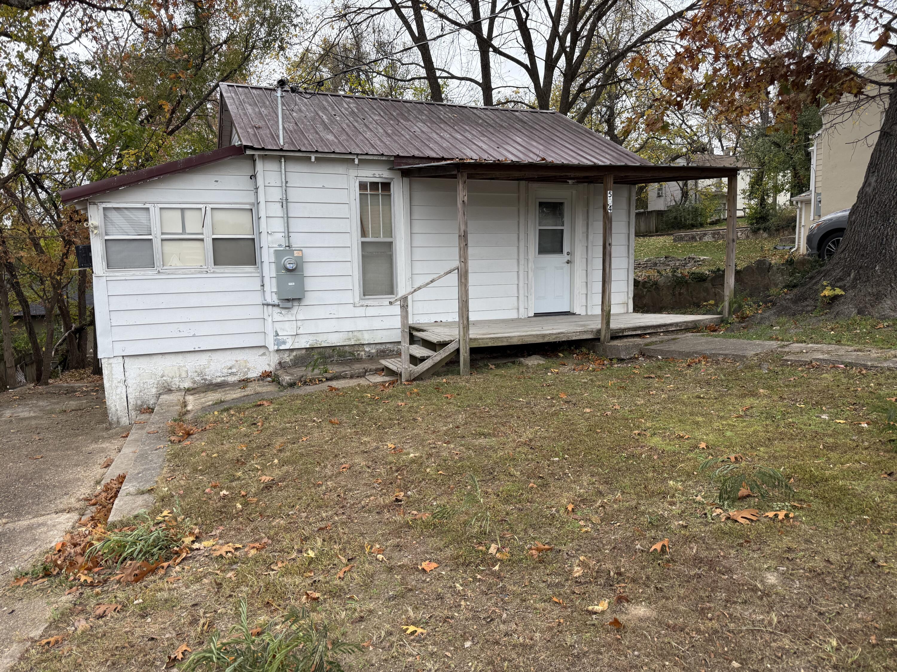 Residential for sale – 504 W Maddux Street  Branson, MO