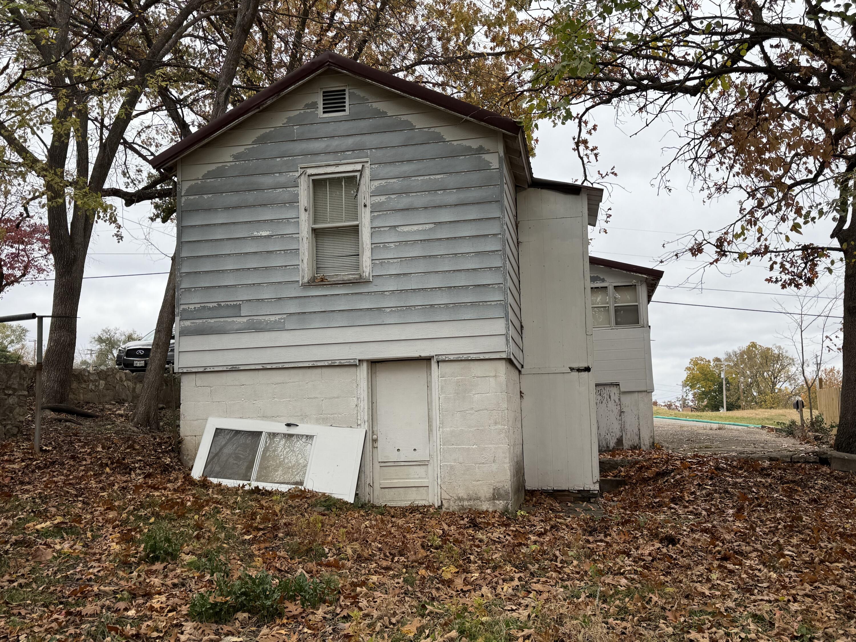 Photo 22 - Residential for sale – 504 W Maddux Street  Branson, MO