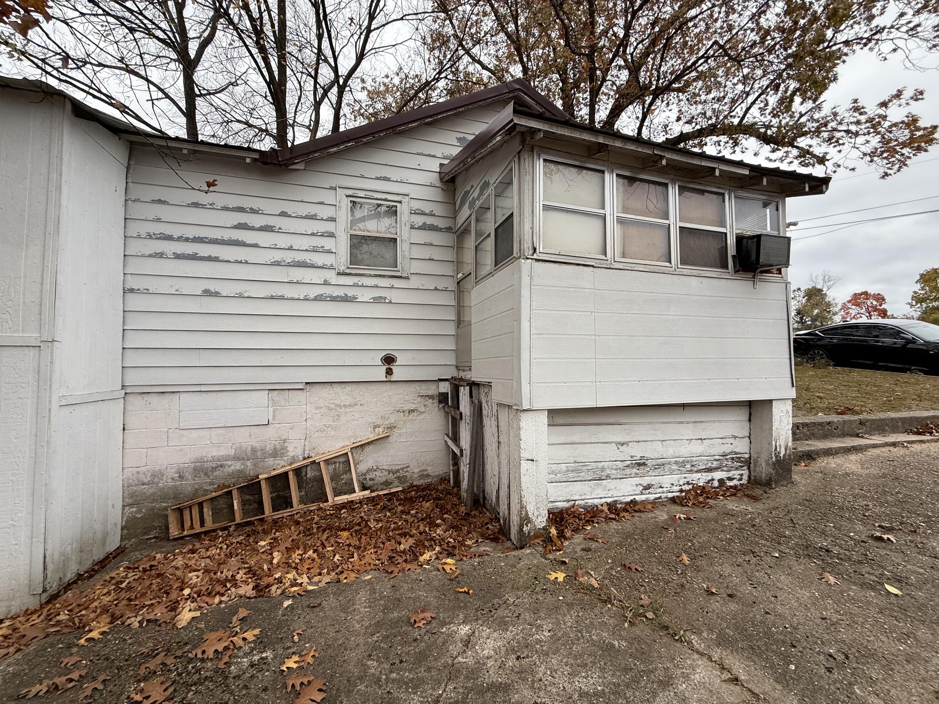 Photo 27 - Residential for sale – 504 W Maddux Street  Branson, MO