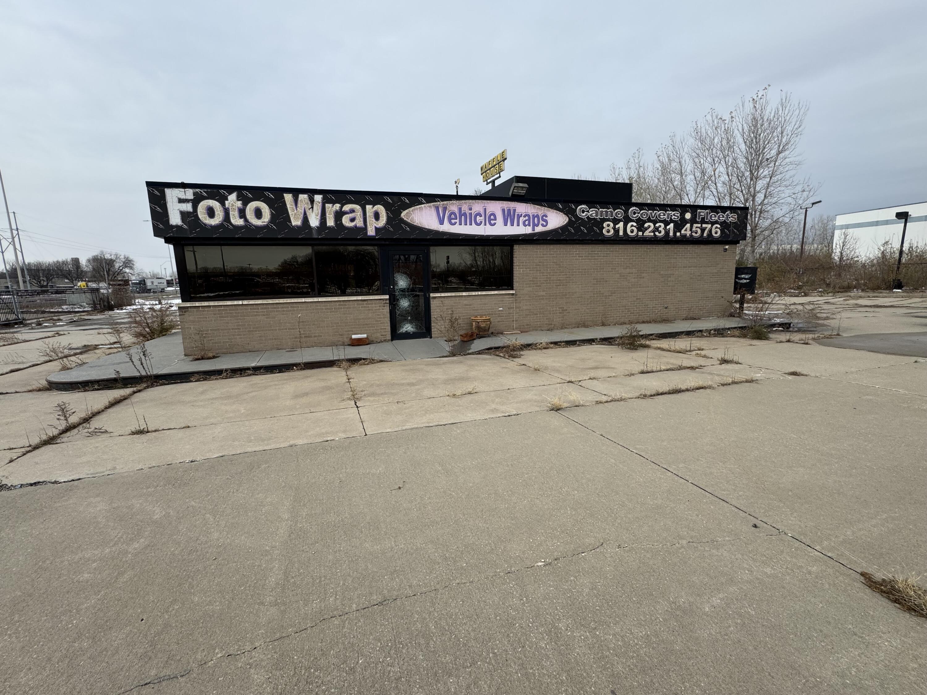Photo 15 - Commercial Sale for sale – 6850 E Front Street  Kansas City, MO