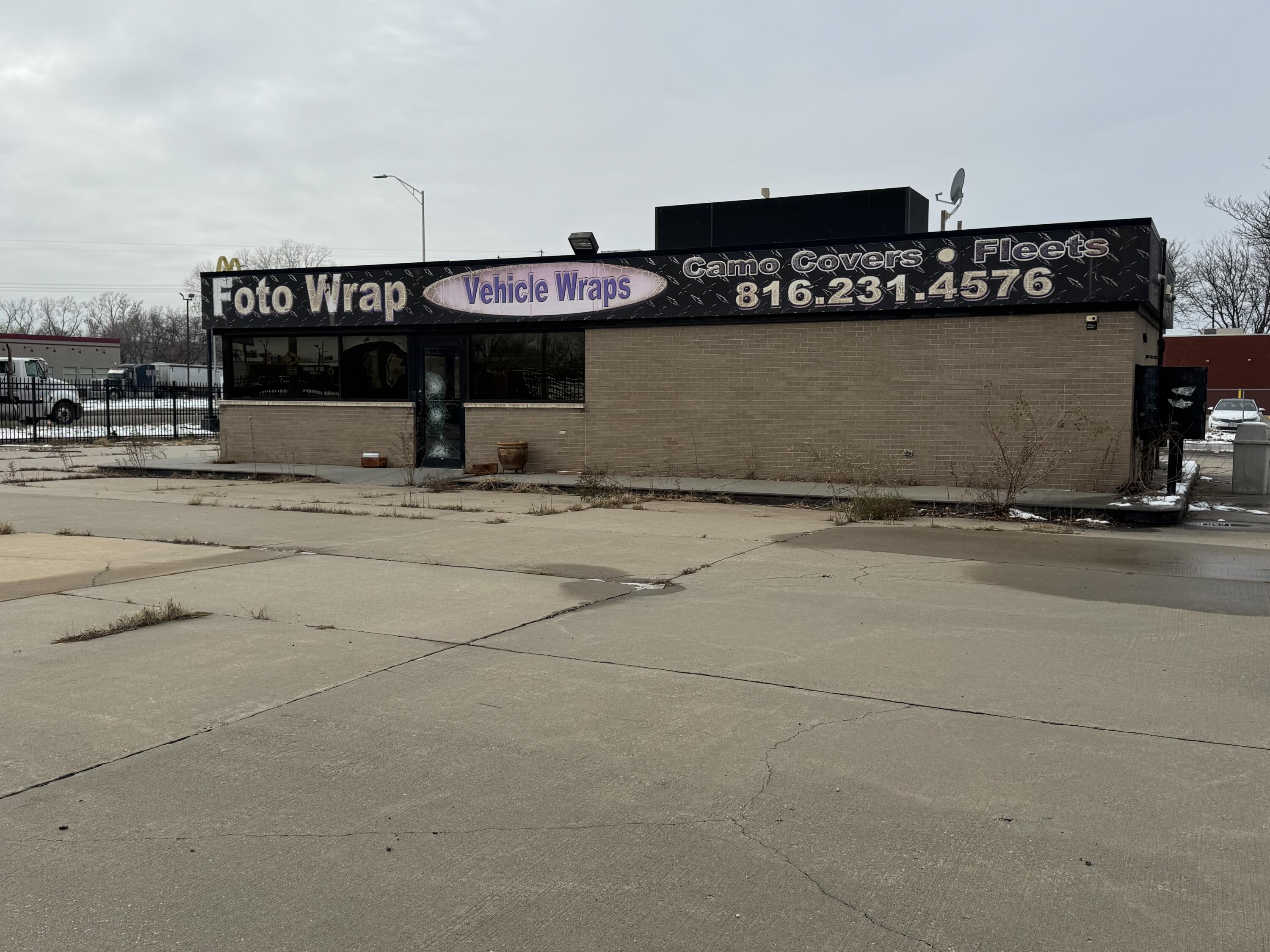 Photo 13 - Commercial Sale for sale – 6850 E Front Street  Kansas City, MO