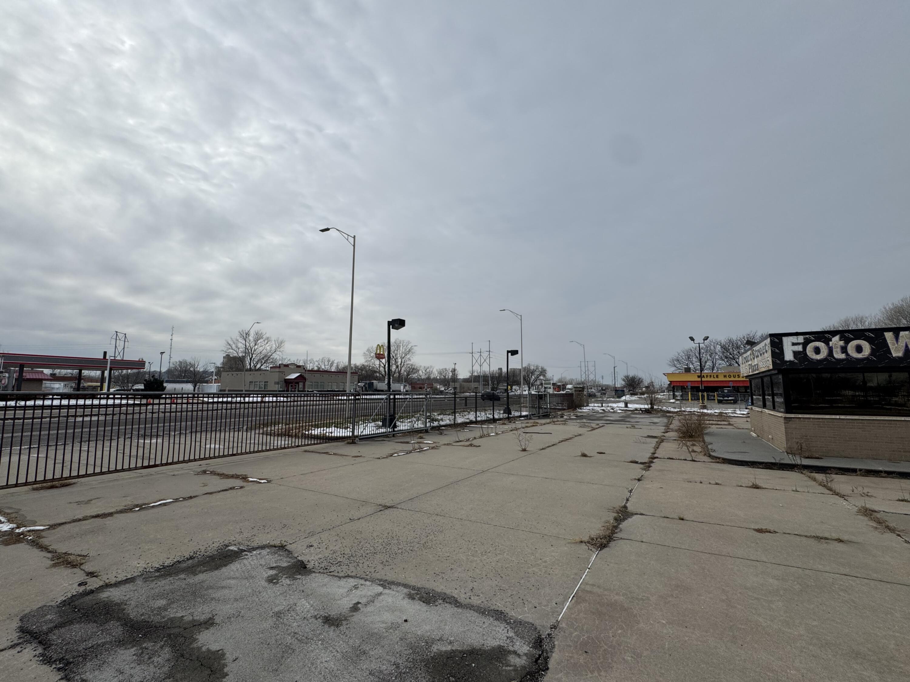 Photo 19 - Commercial Sale for sale – 6850 E Front Street  Kansas City, MO
