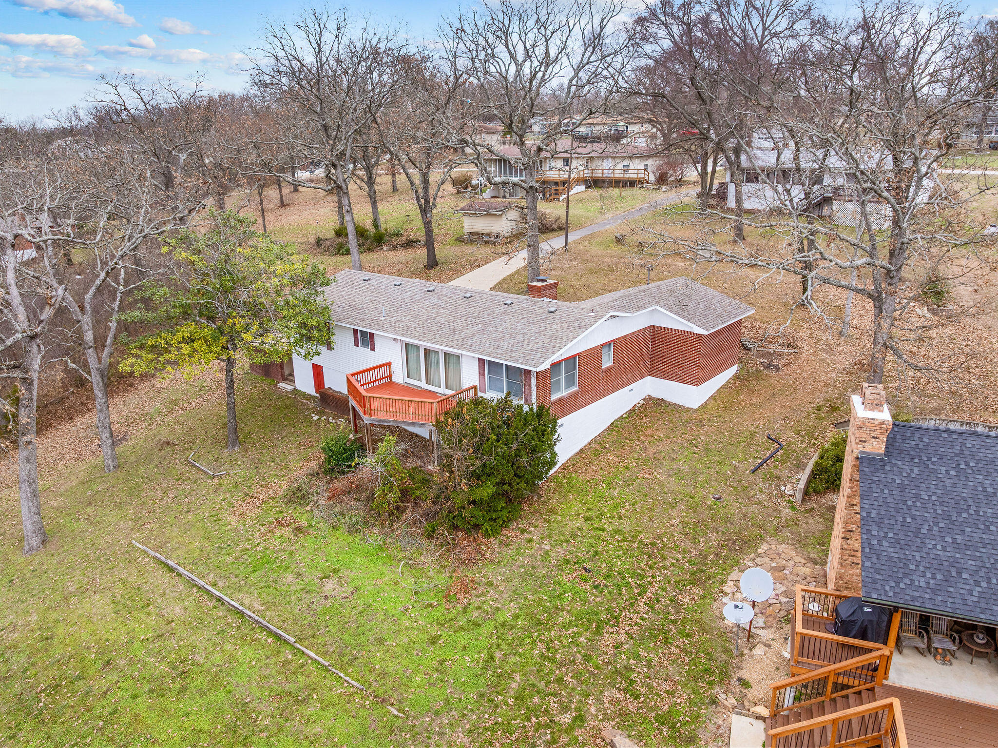 Photo 3 - Residential for sale – 21380  Access Road  Shell Knob, MO