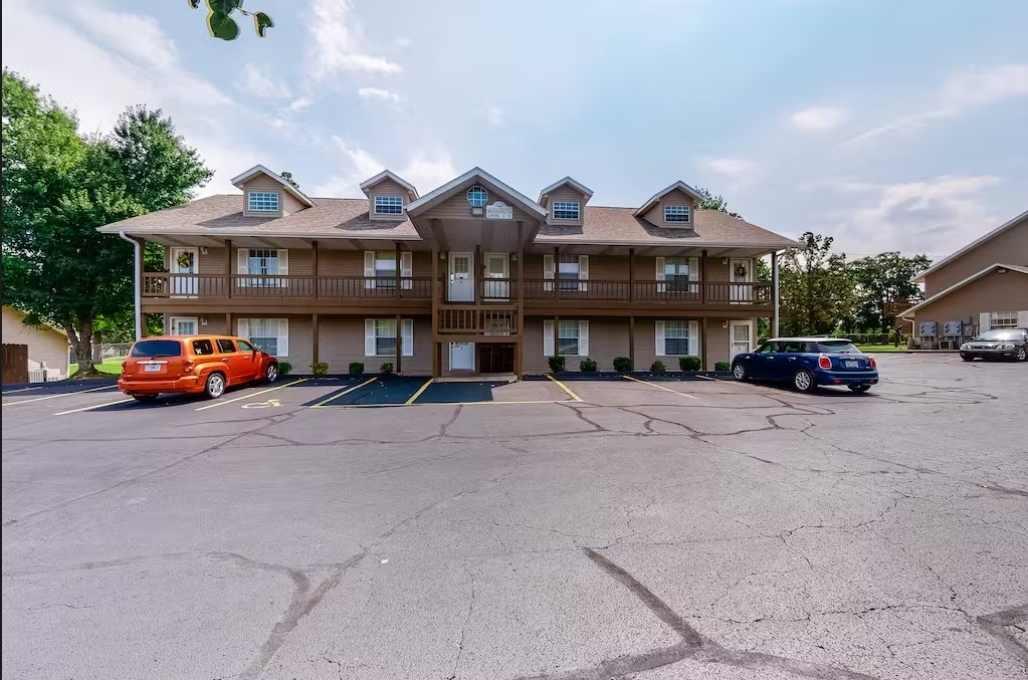 Photo 20 - Residential for sale – 16  Fall Creek Trail  Branson, MO