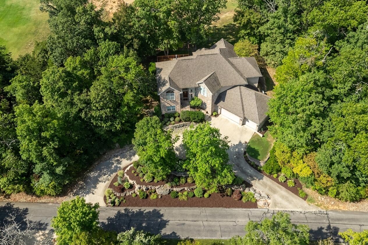 Photo 3 - Residential for sale – 807  Silvercliff Way  Branson West, MO