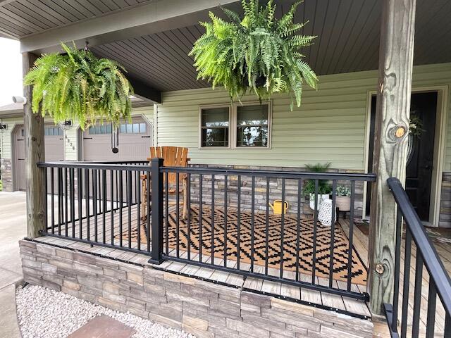 Photo 2 - Residential for sale – 1278  Fox Circle Drive  Mountain View, MO
