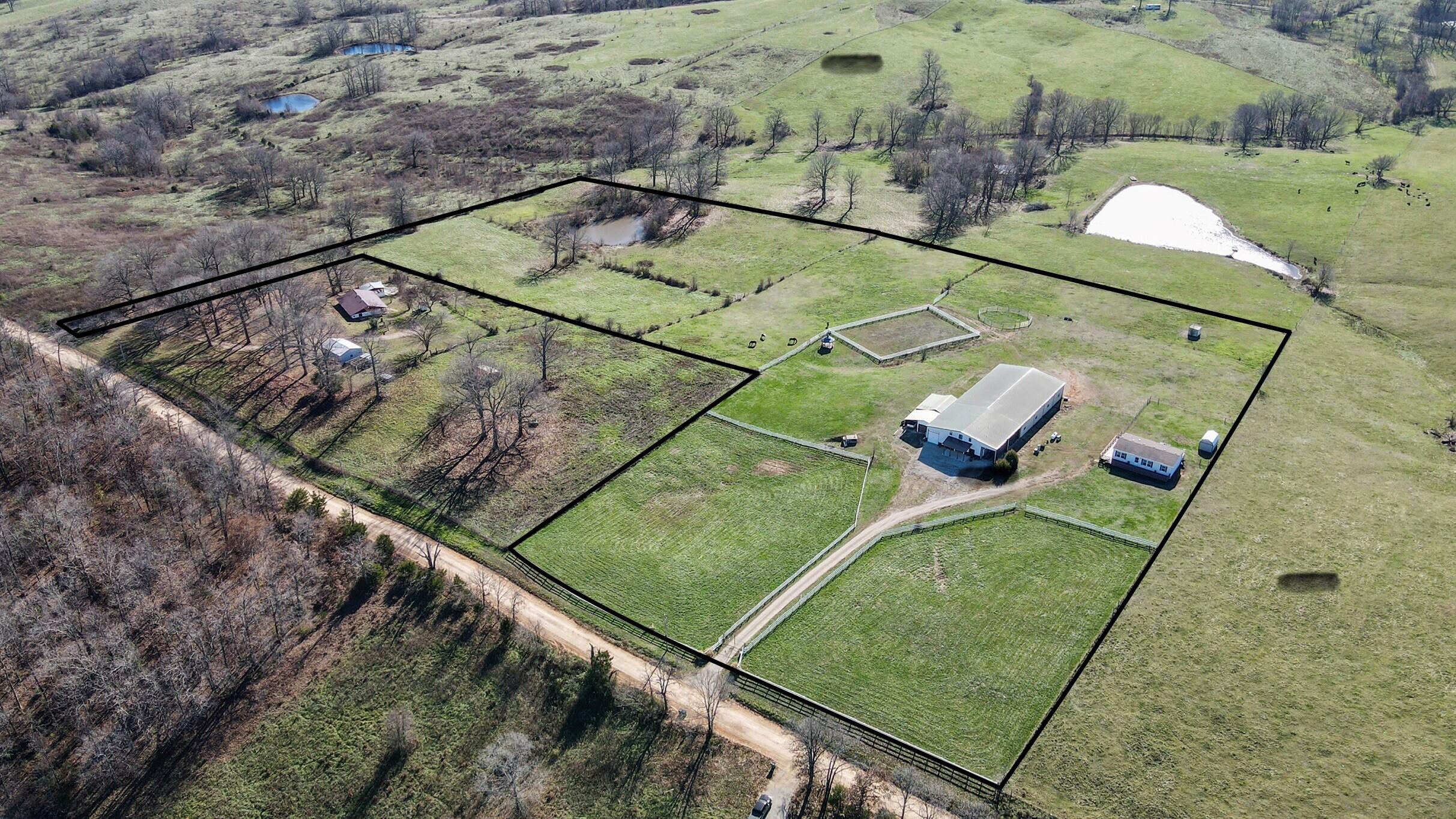 Photo 4 - Residential for sale – 710  County Road 328   Thayer, MO