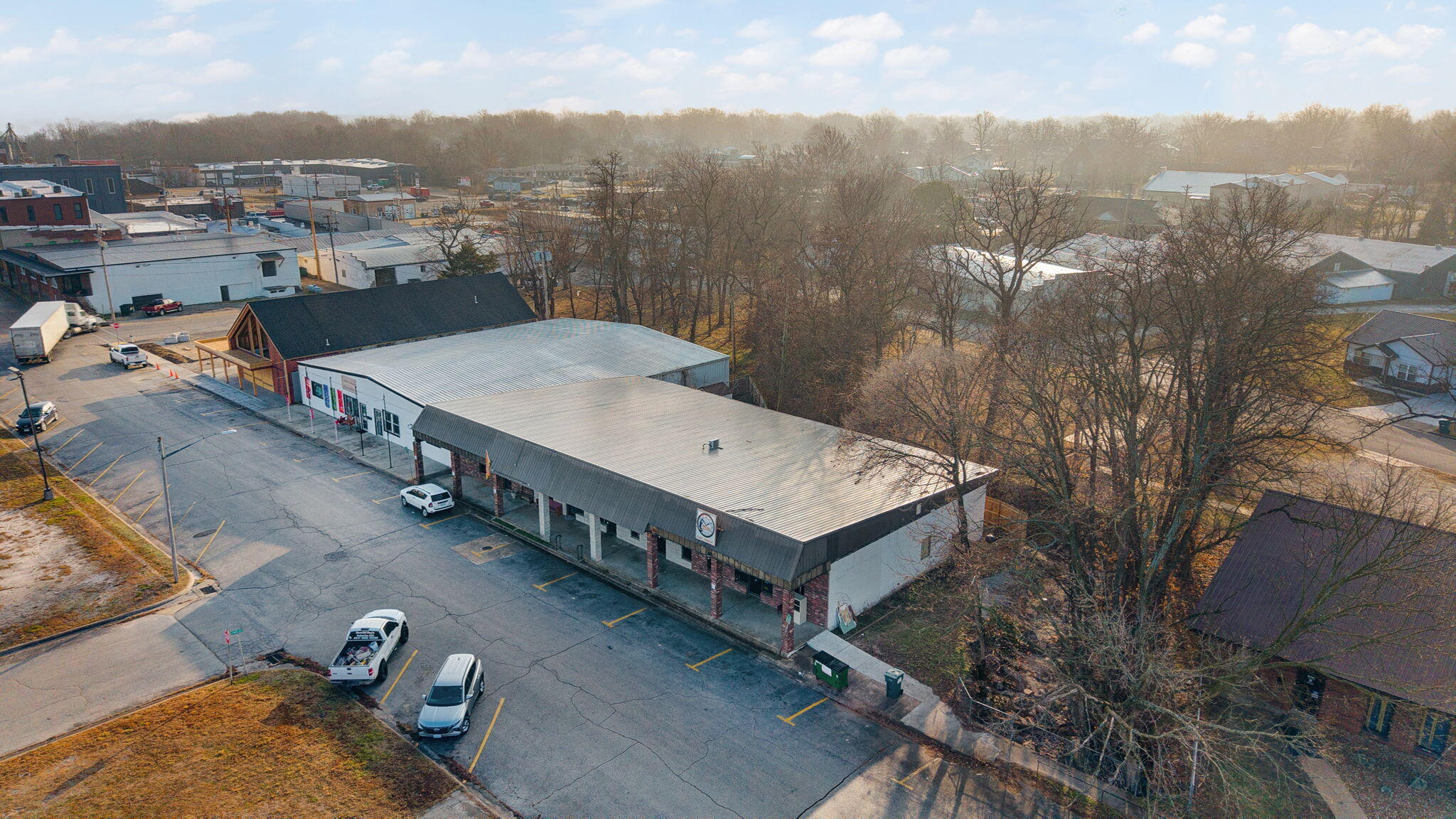 Photo 2 - Commercial Sale for sale – 302 W Jackson Street  Bolivar, MO