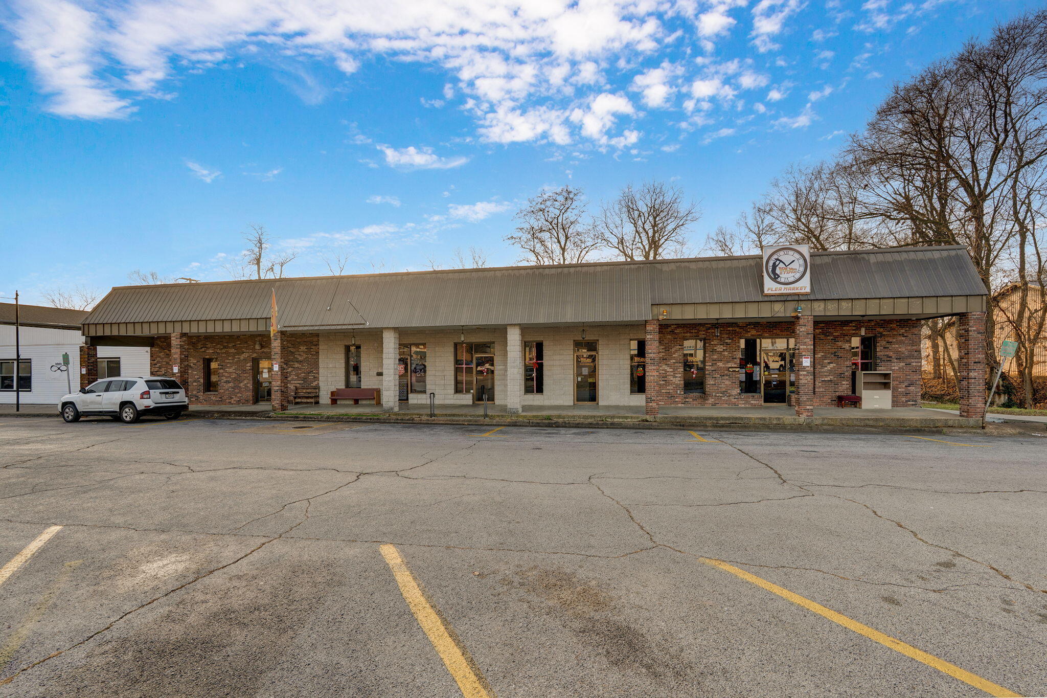 Commercial Sale for sale – 302 W Jackson Street Bolivar, MO