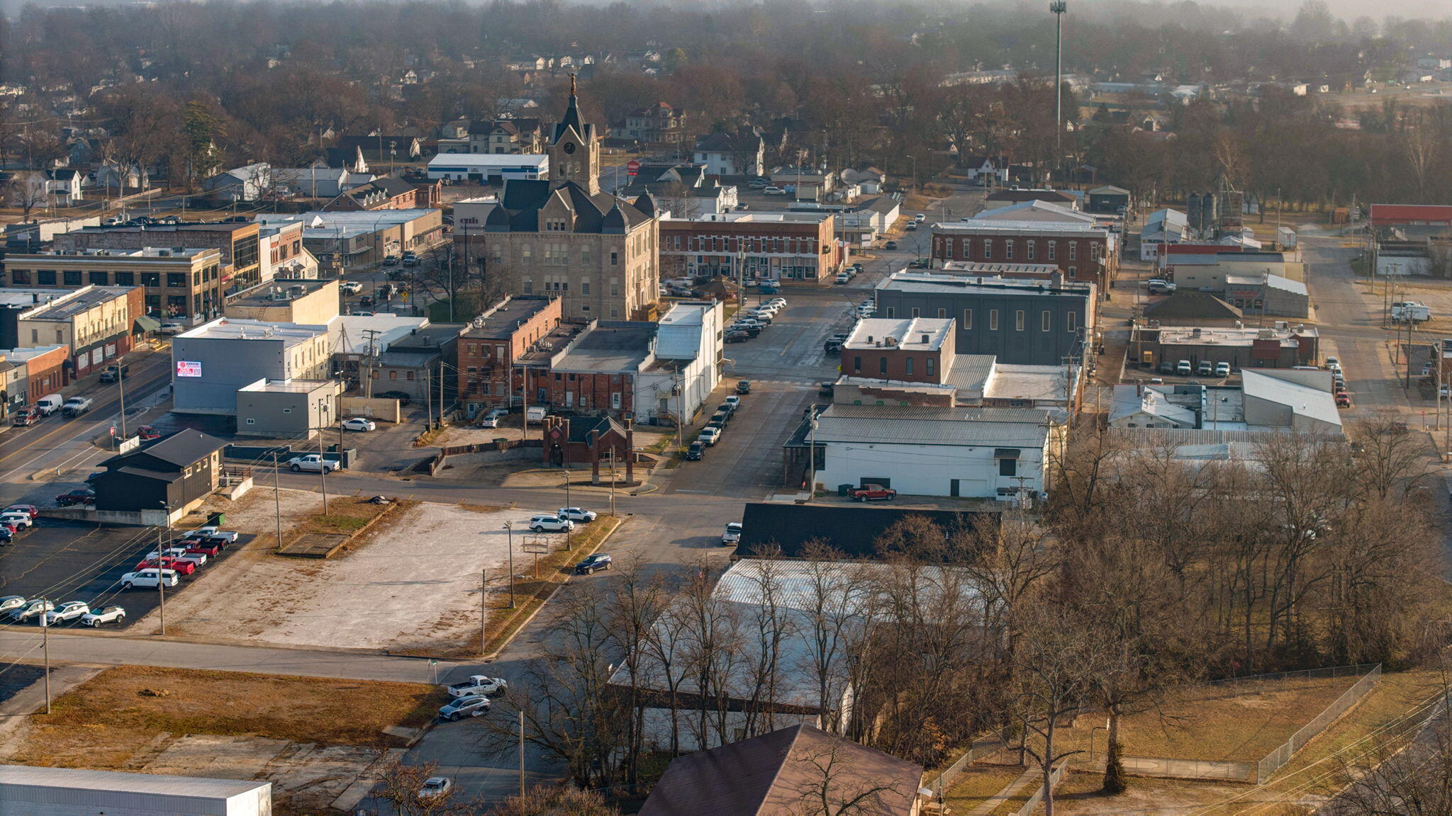 Photo 17 - Commercial Sale for sale – 302 W Jackson Street  Bolivar, MO