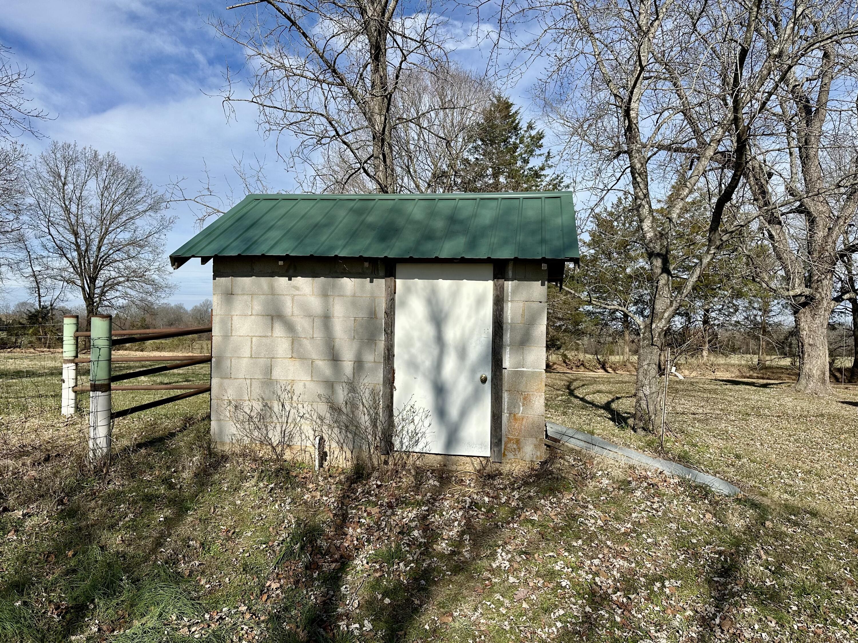 Photo 30 - Residential for sale – 1522  County Road 404   Alton, MO