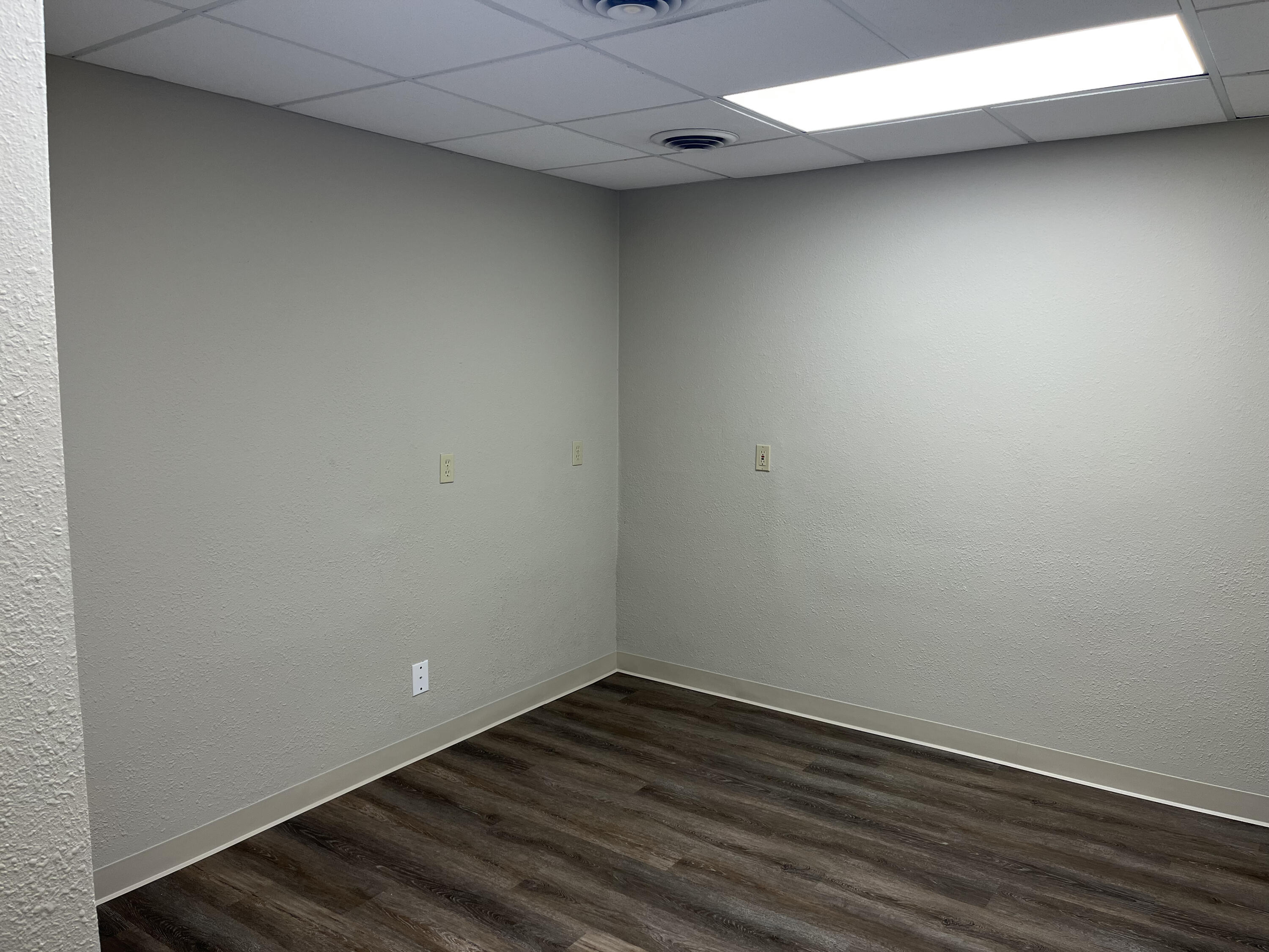 Photo 9 - Commercial Lease for sale – 1323 E Montclair Street  Springfield, MO