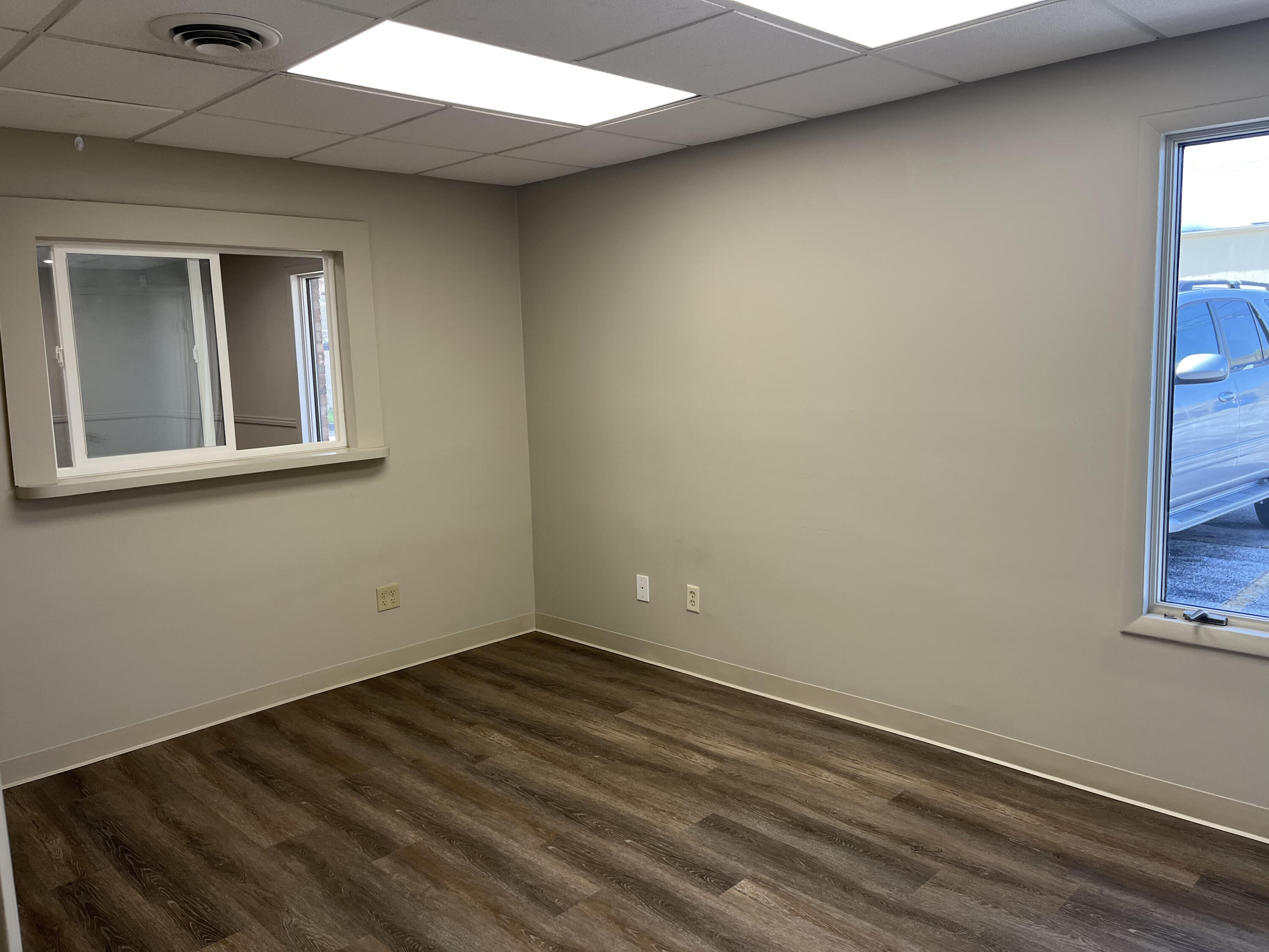 Photo 7 - Commercial Lease for sale – 1323 E Montclair Street  Springfield, MO