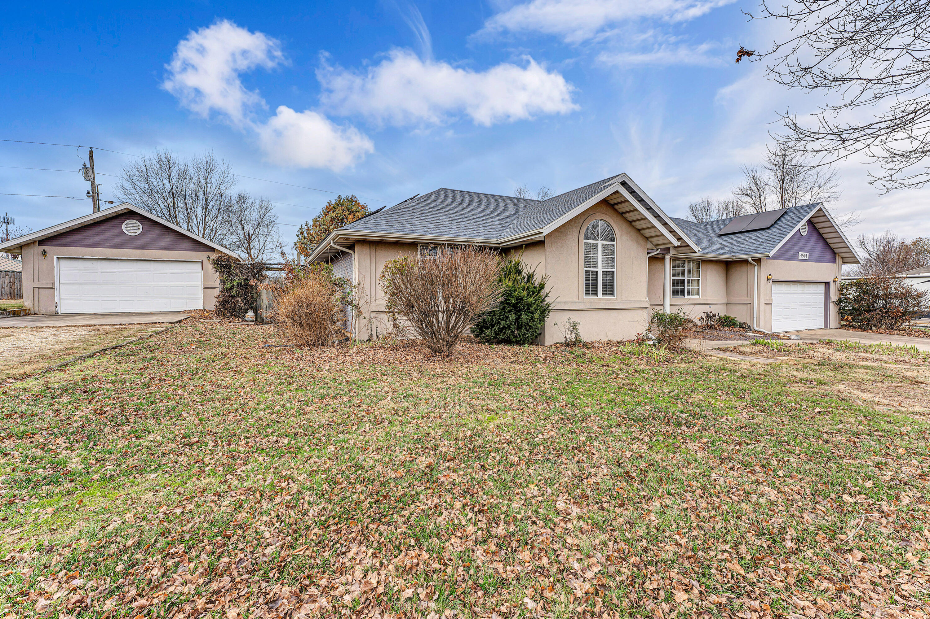 Photo 2 - Residential for sale – 4501 N 16th   Ozark, MO