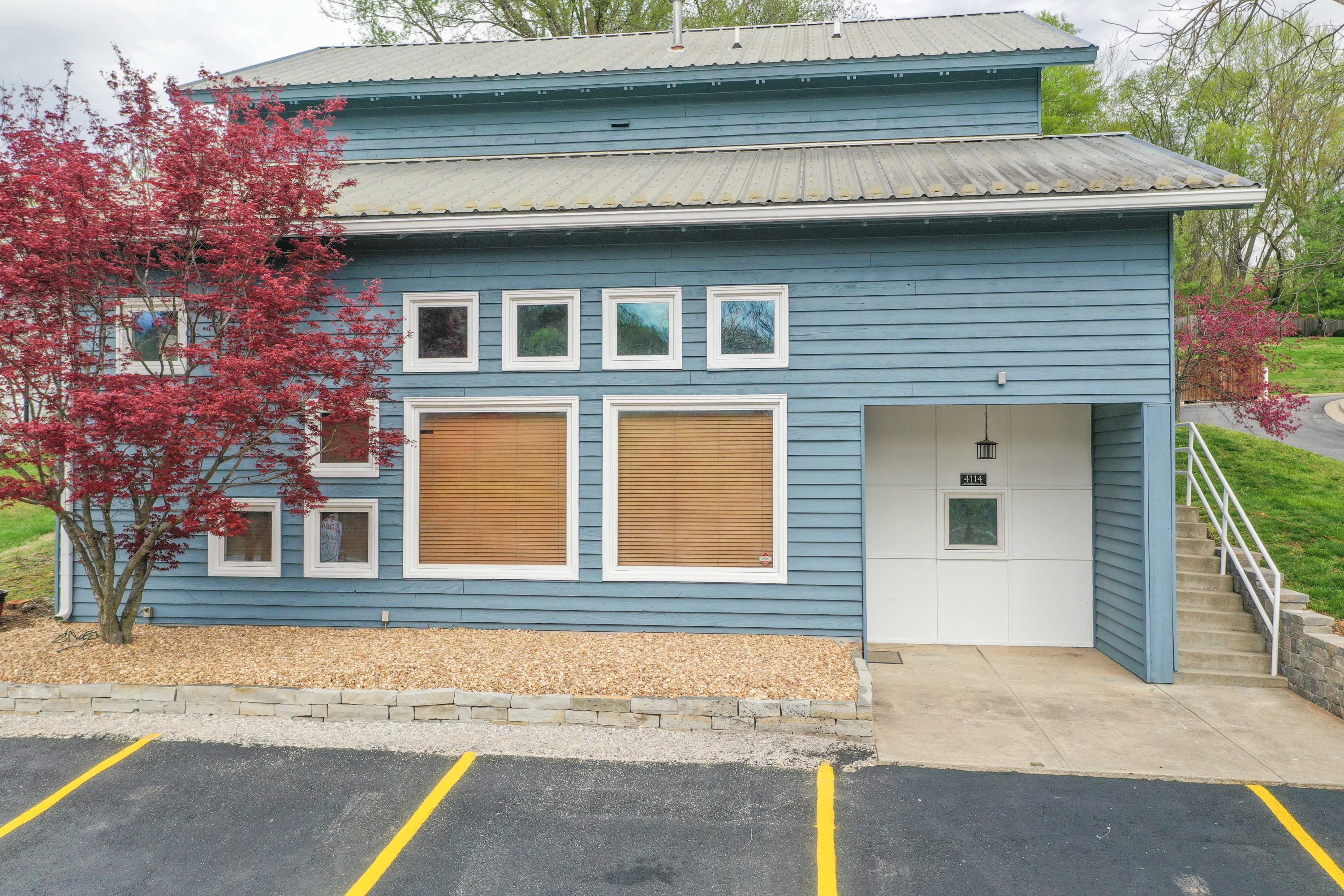 Commercial Sale for sale – 4114 S Lone Pine Avenue  Springfield, MO
