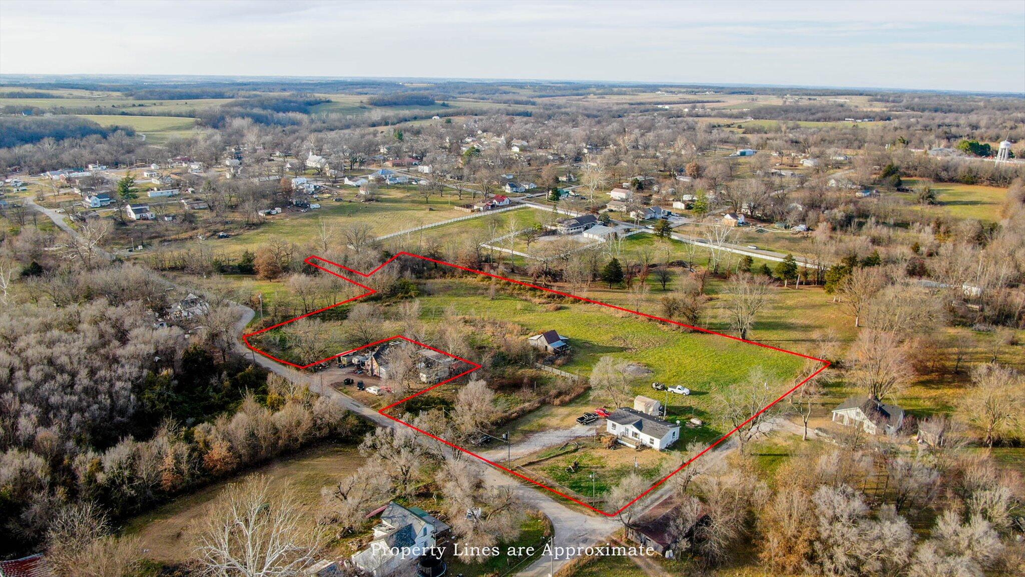 Photo 3 - Residential for sale – 551 E Dunkle Street  Everton, MO