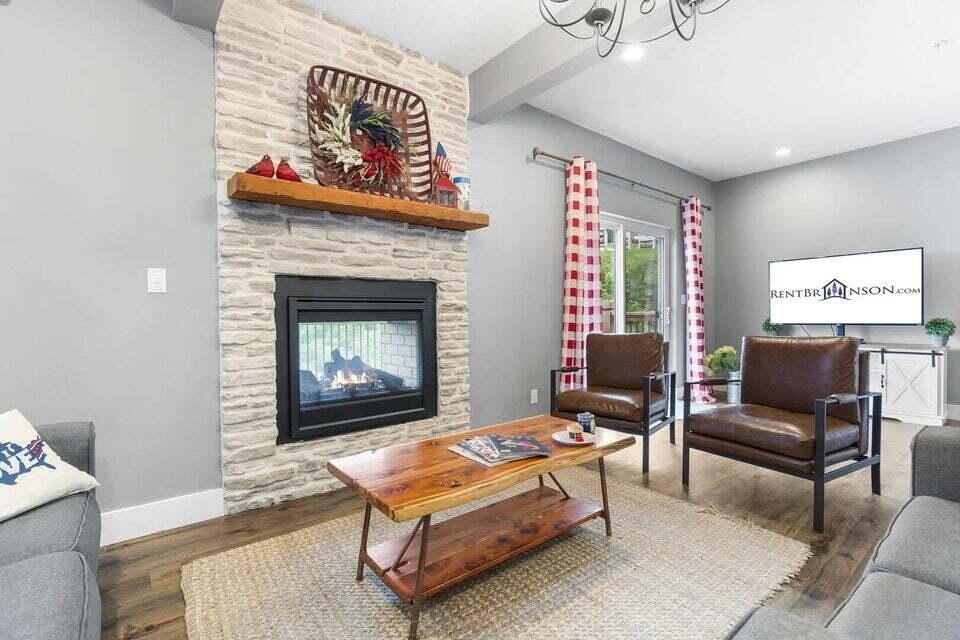 Photo 7 - Residential for sale – 155  Lakefront Drive  Branson, MO