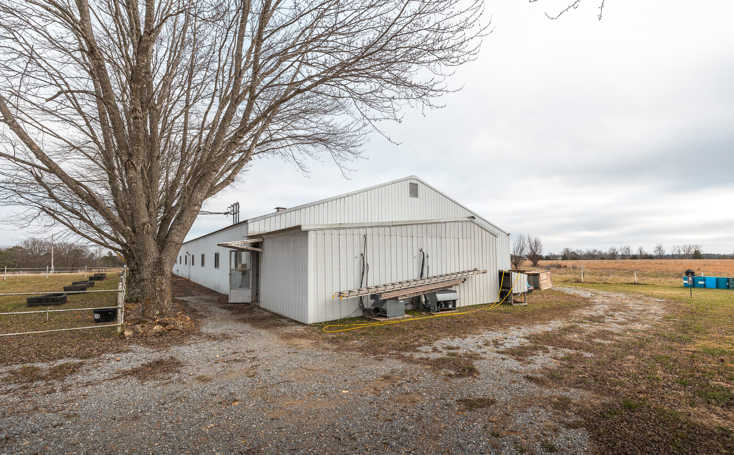 Photo 79 - Farm for sale – 19546  Golden Drive   Raymondville, MO