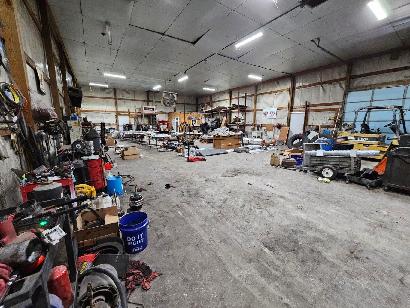 Photo 13 - Commercial Sale for sale – 18358  Iris Road  Neosho, MO