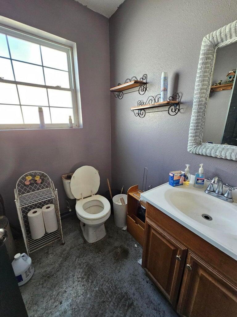Photo 11 - Commercial Sale for sale – 18358  Iris Road  Neosho, MO