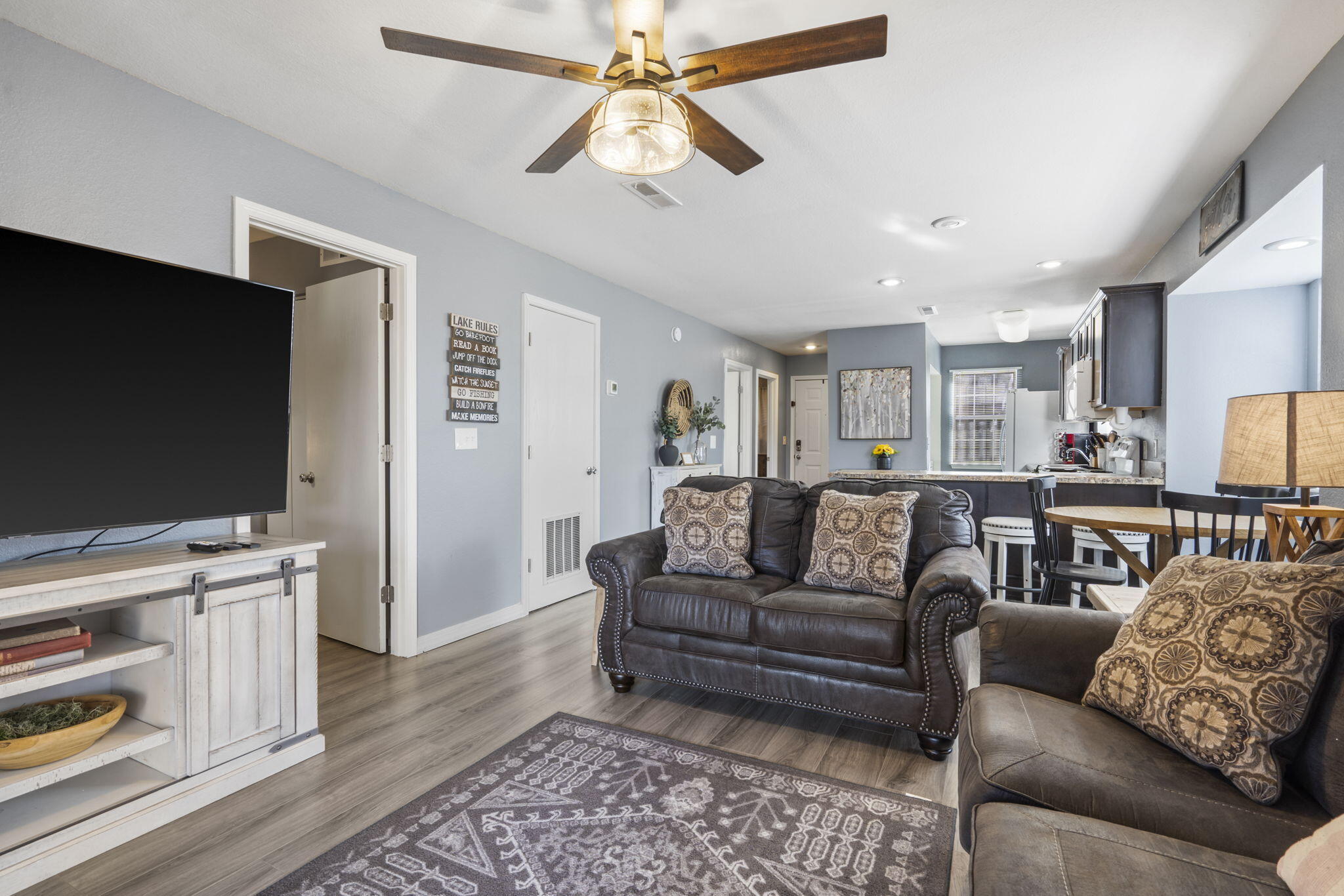 Photo 3 - Residential for sale – 13  Woodpecker   Branson, MO