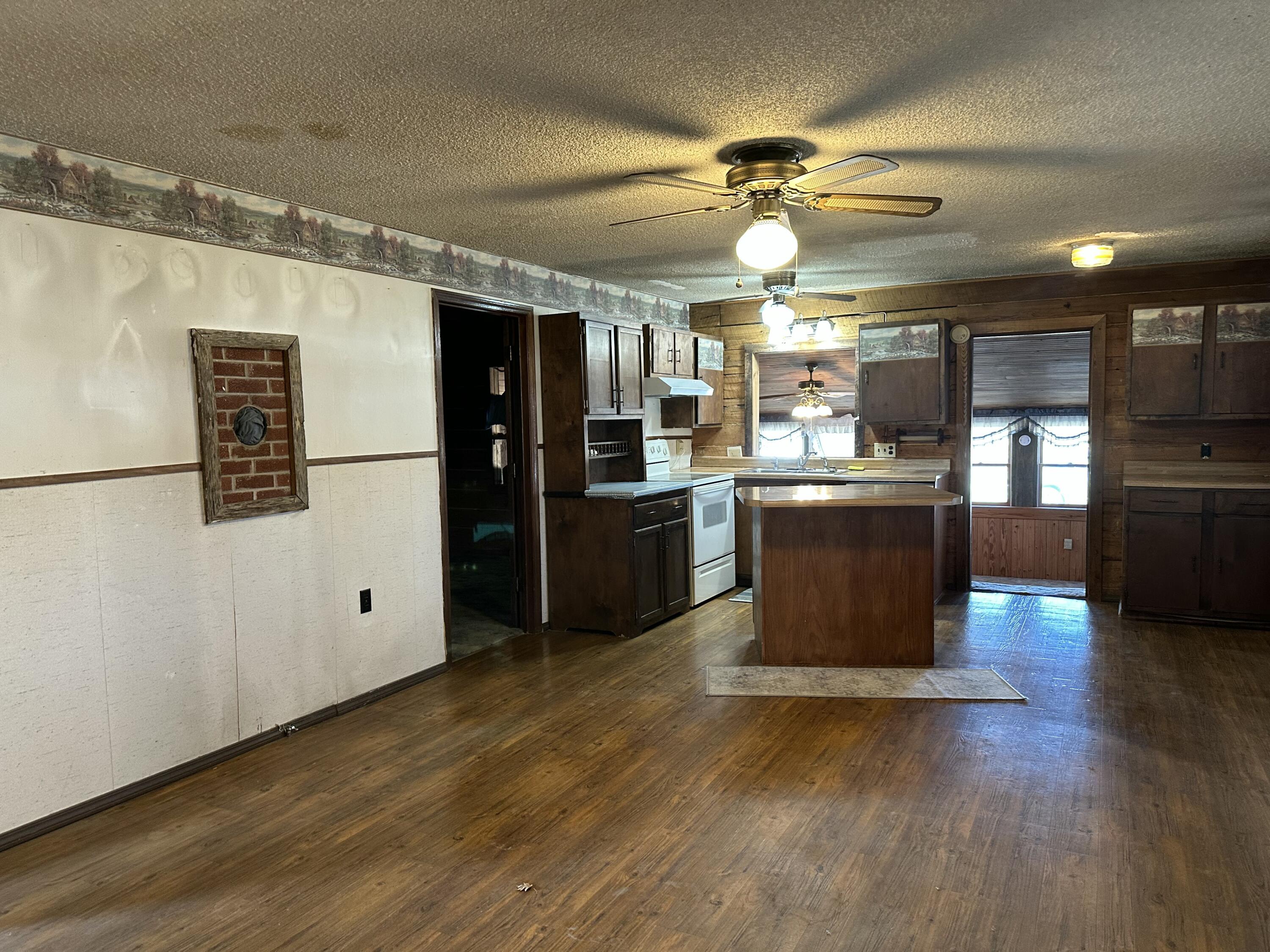 Photo 7 - Residential for sale – 7565  State Highway 176   Walnut Shade, MO