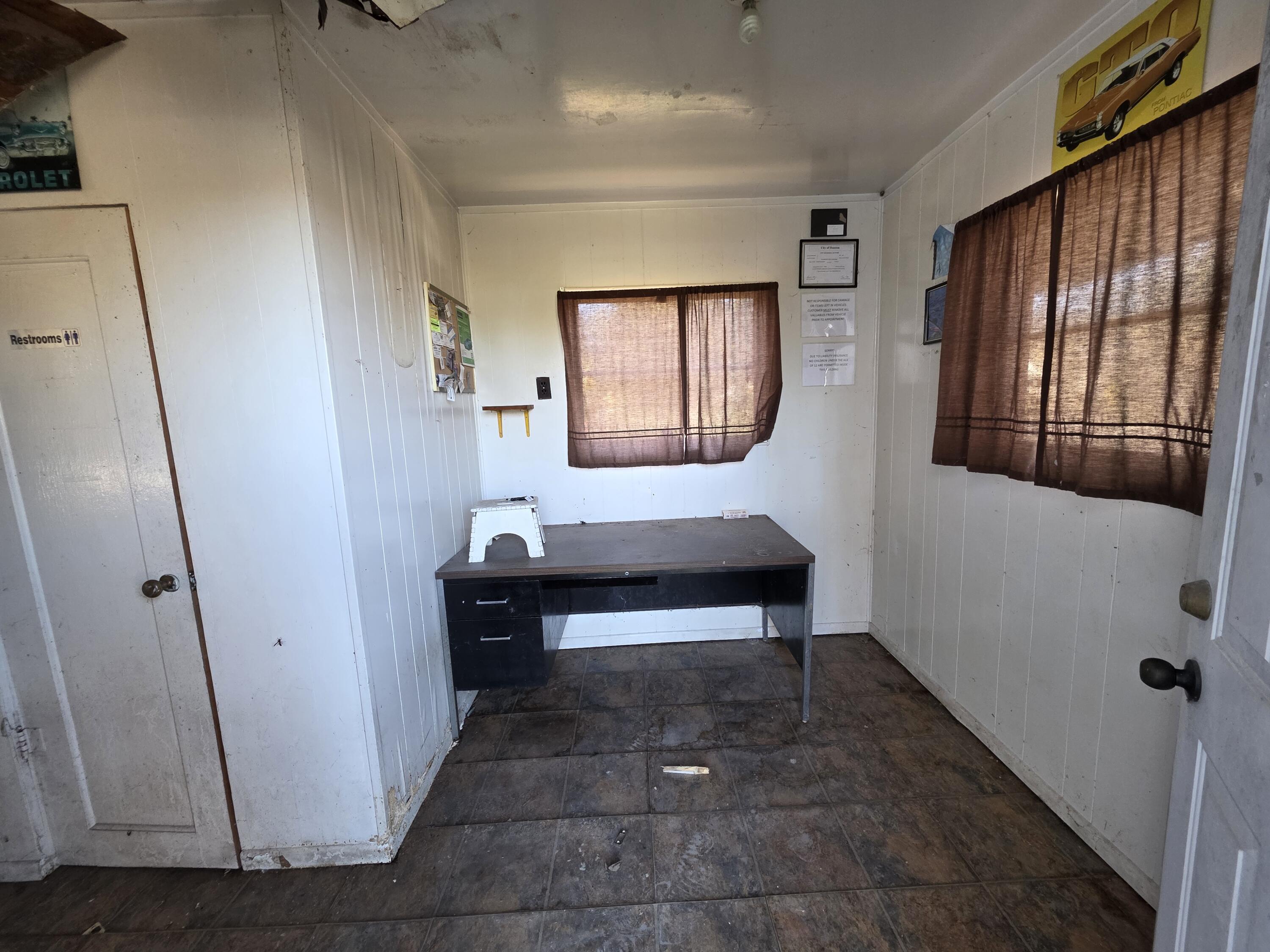 Photo 6 - Commercial Sale for sale – 520 E Main Street Street  Houston, MO