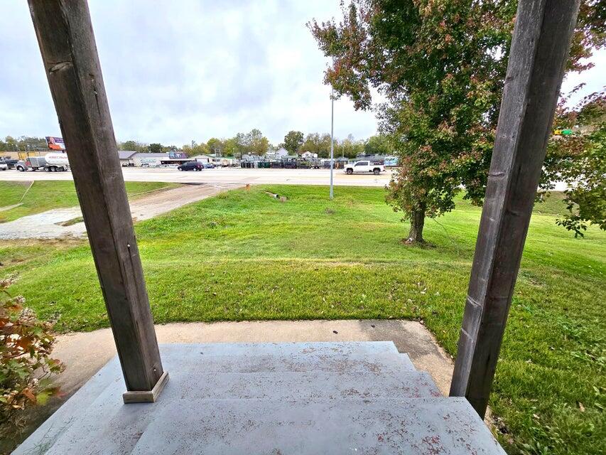 Photo 22 - Commercial Sale for sale – 820 S Sam Houston Boulevard  Houston, MO