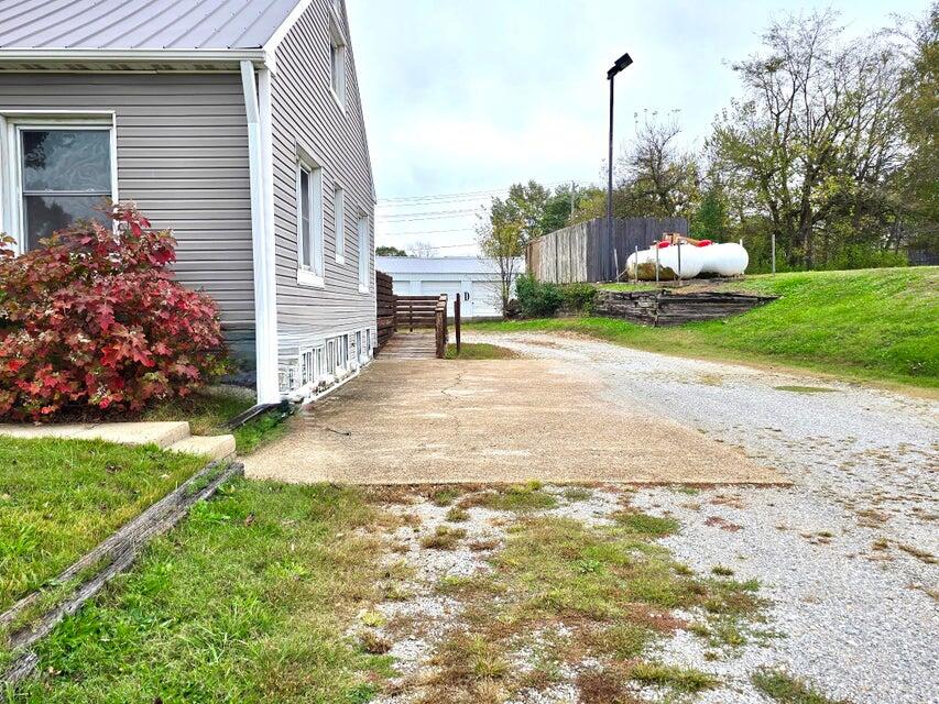 Photo 23 - Commercial Sale for sale – 820 S Sam Houston Boulevard  Houston, MO