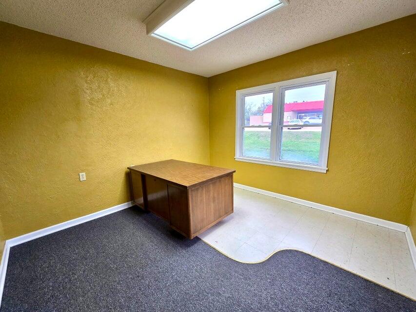 Photo 9 - Commercial Sale for sale – 820 S Sam Houston Boulevard  Houston, MO