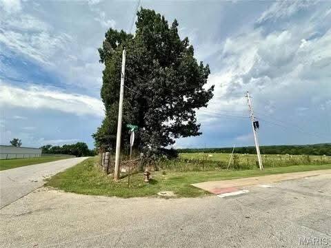 Land for sale – 000  Airport & Spruce   Houston, MO